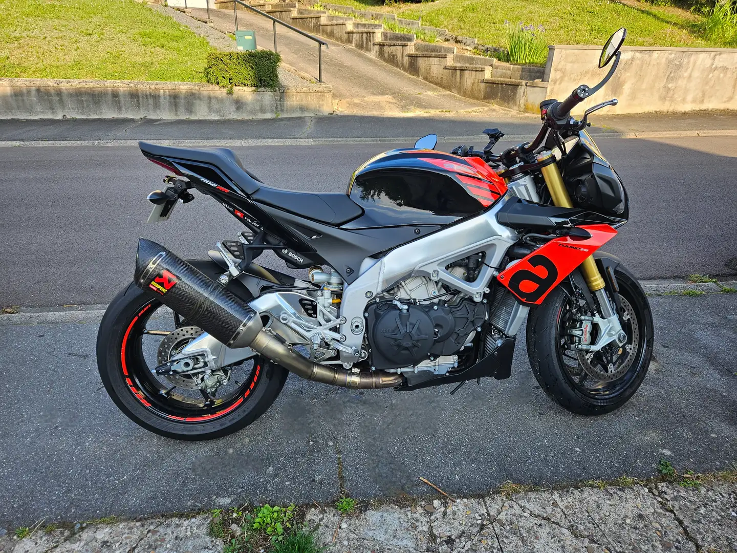 Aprilia Tuono Tuono V4 RR Czarny - 1