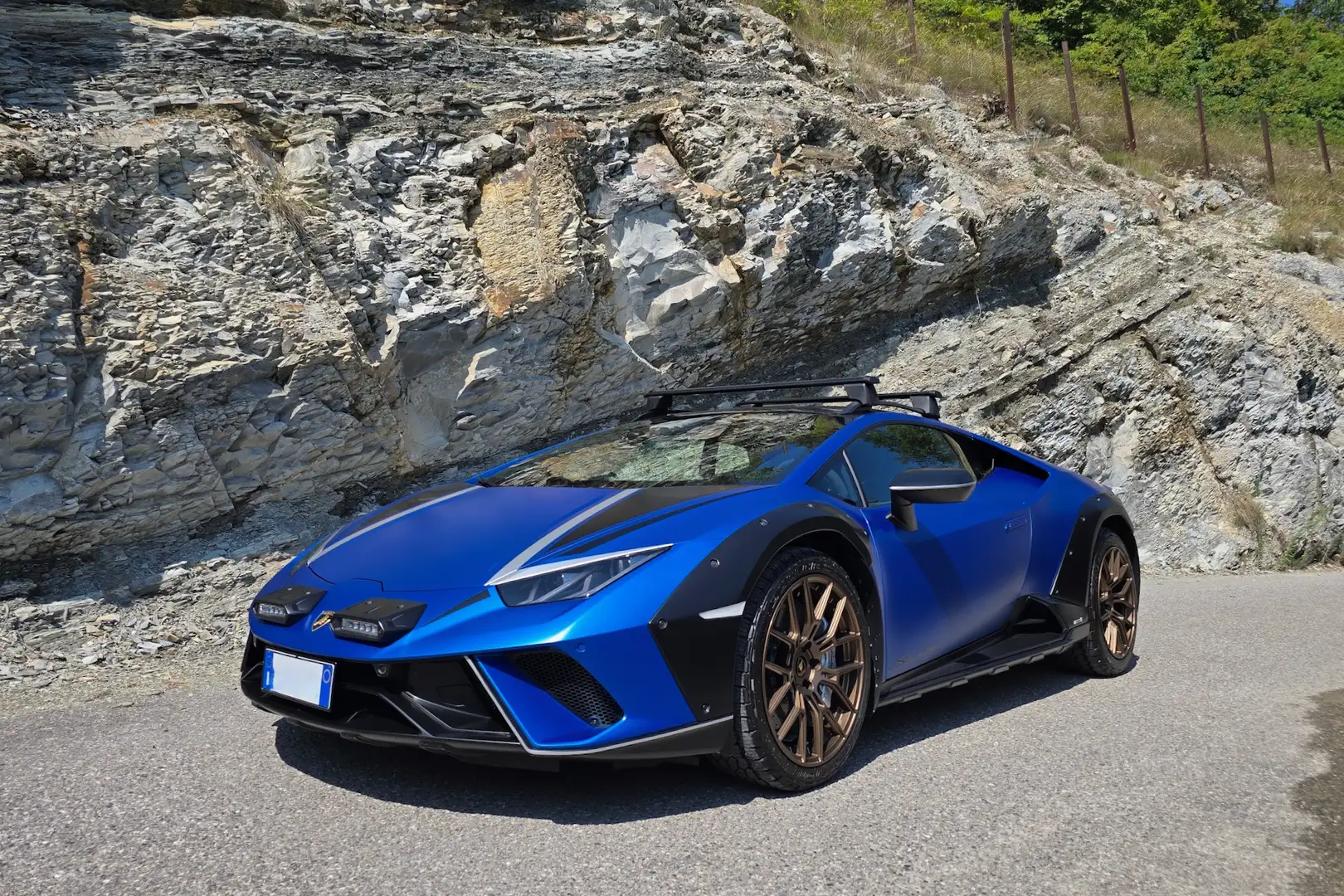 Lamborghini Huracán Sterrato -IVA ESPOSTA- Bleu - 1