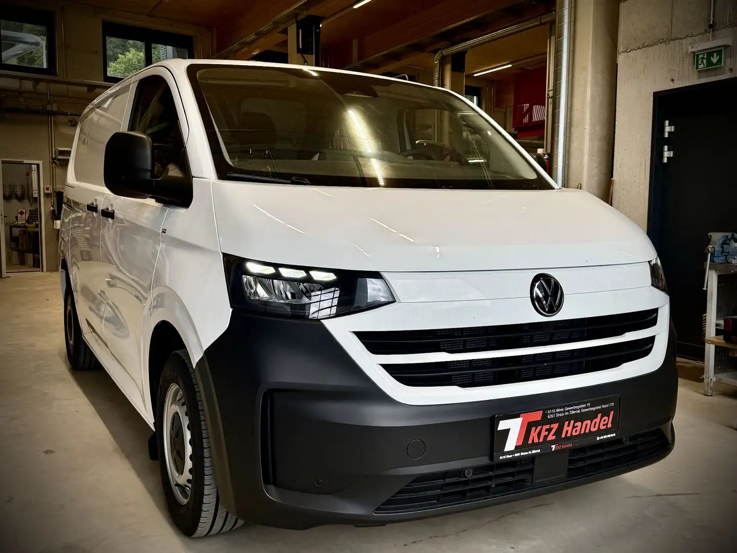 Volkswagen T7 Transporter Transporter Weiß - 1