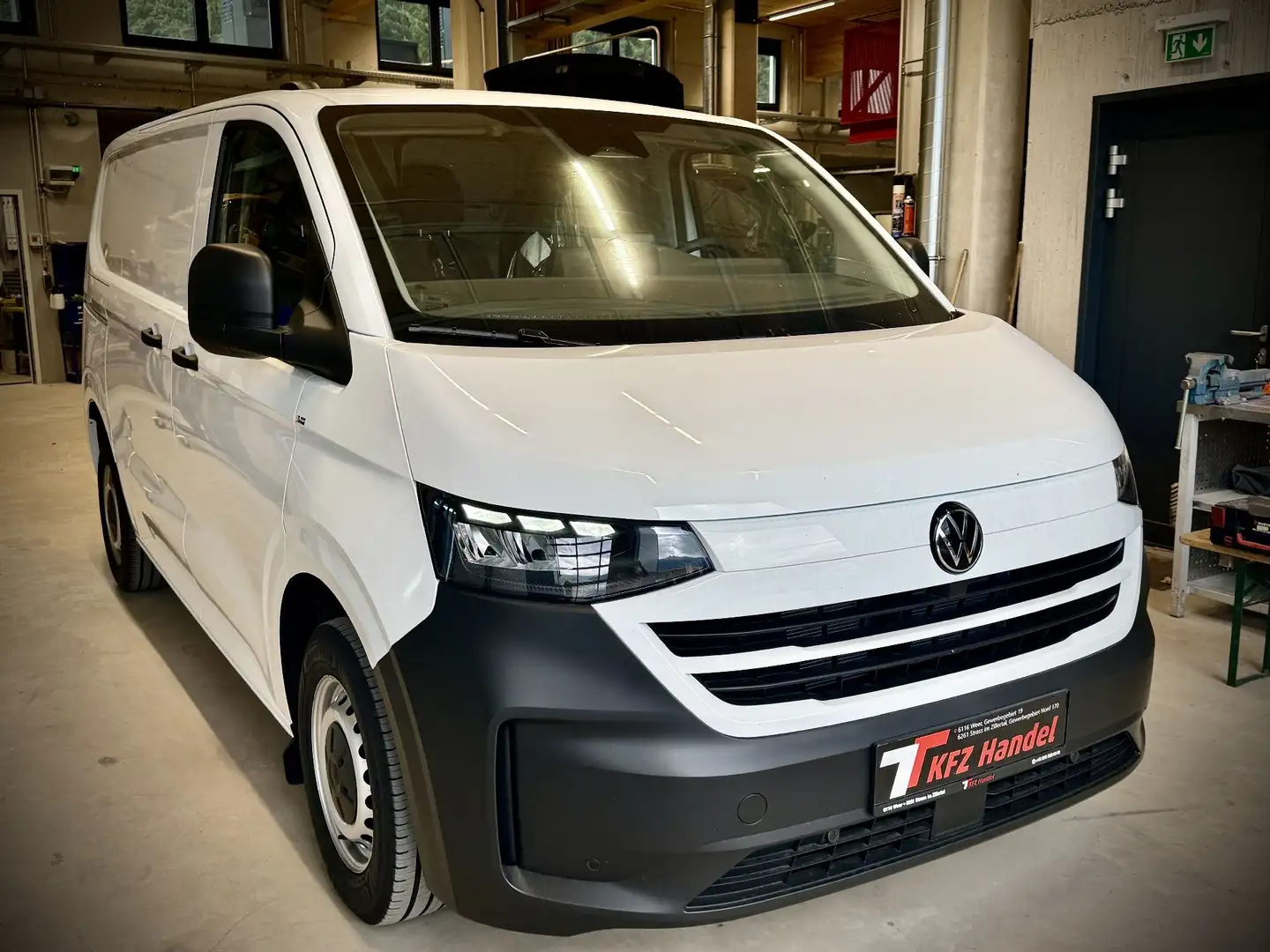 Volkswagen T7 Transporter Transporter Weiß - 2