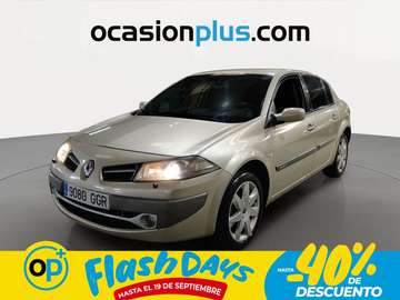 Sedán 1.6 Confort Dynamique