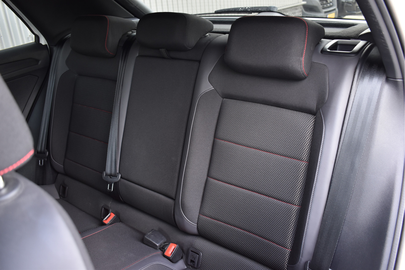 Volkswagen T-Roc 1.5 TSI Sport Virtual cockpit, Adaptive cruise, Ca — photo 27