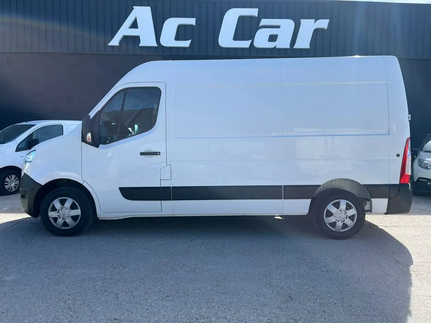 Nissan NV400 L2H2 3,5T 2.3dCi 132kW FWD Comfort Blanco - 2