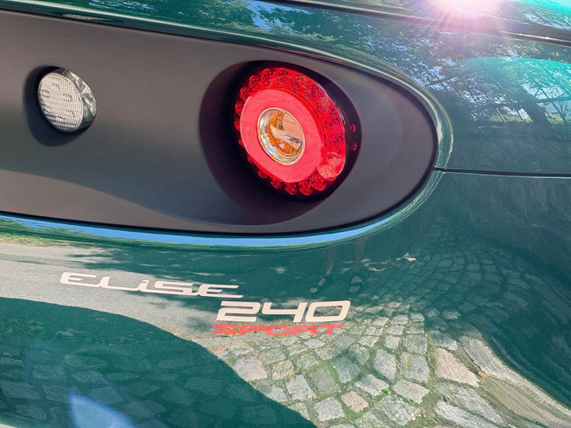 Lotus Elise 240 Sport Final Edition Heritage Racing Gree — photo 11