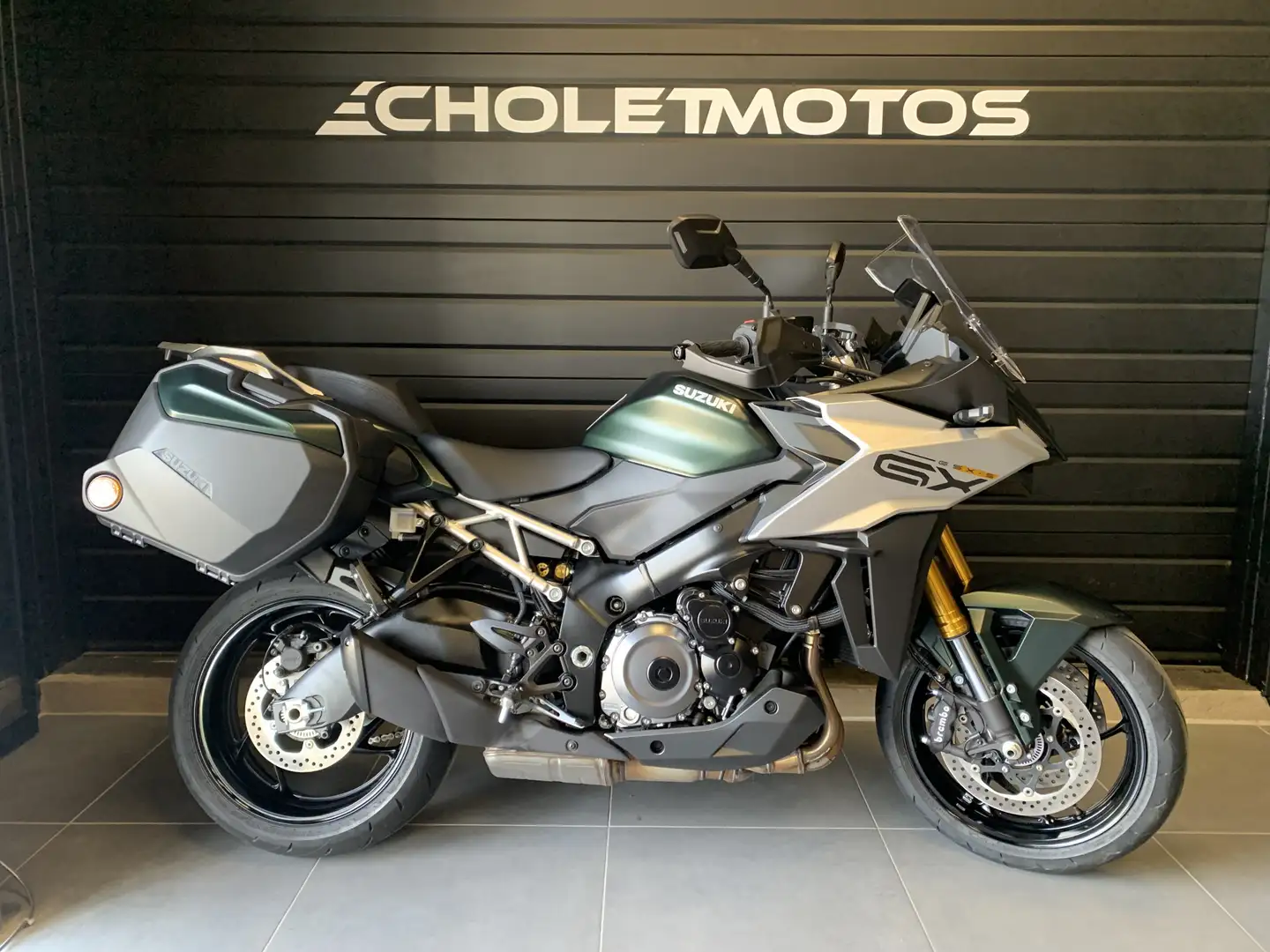 Suzuki GSX-S 1000GX Zelená - 1