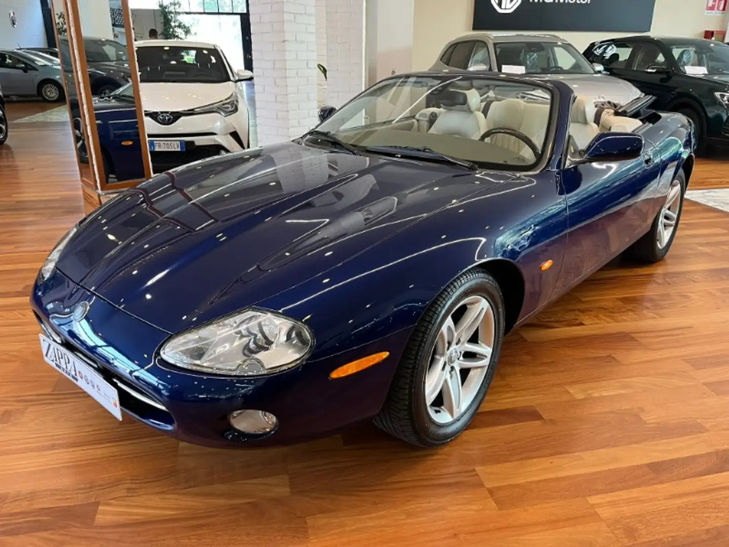 Jaguar XK8 4.2 Convertibile Blu/Azzurro - 1
