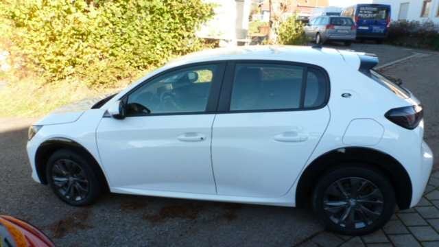 Peugeot 208 208 Elektromotor 136 Active Pack