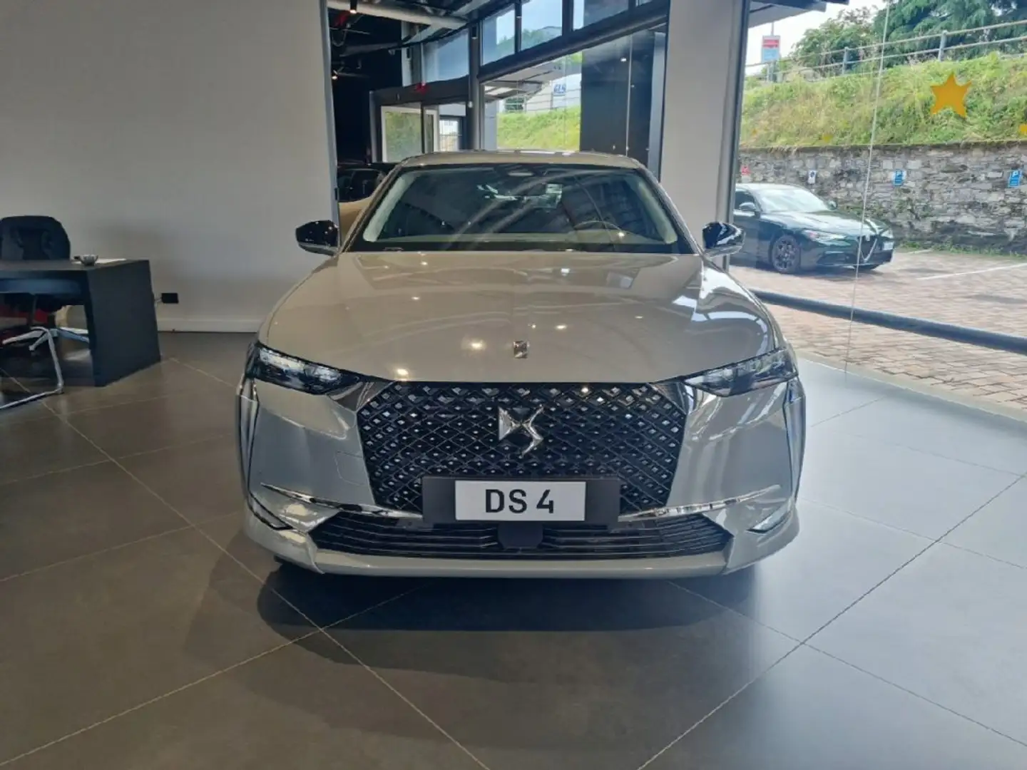 DS Automobiles DS 4 MY24 1200 BZ 130CV AUT BASTILLE BUSINESS Szürke - 2