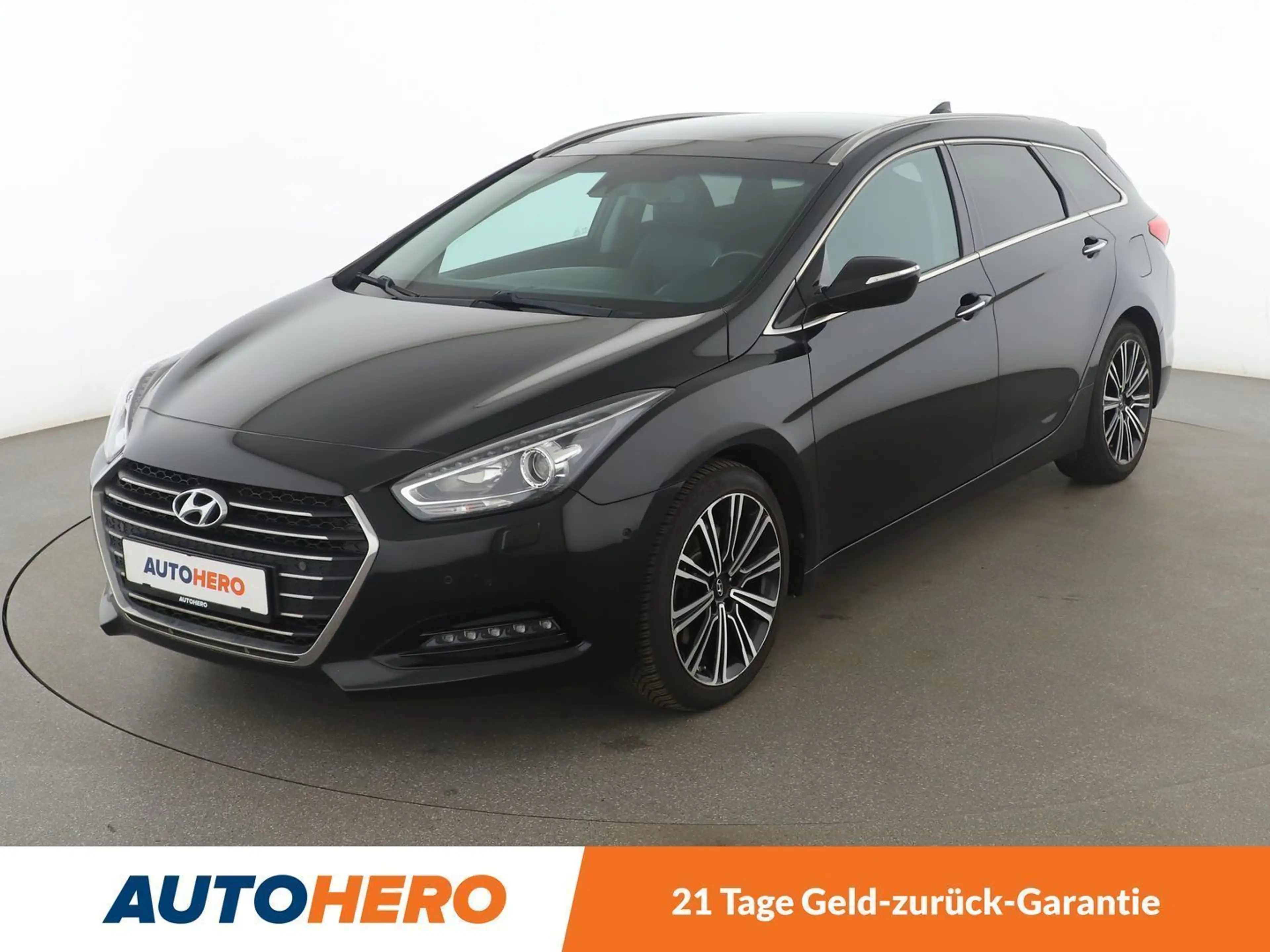 Hyundai i40 1.7 CRDi Premium Blue *NAVI*TEMPO*BI-XENON*CAM*PDC