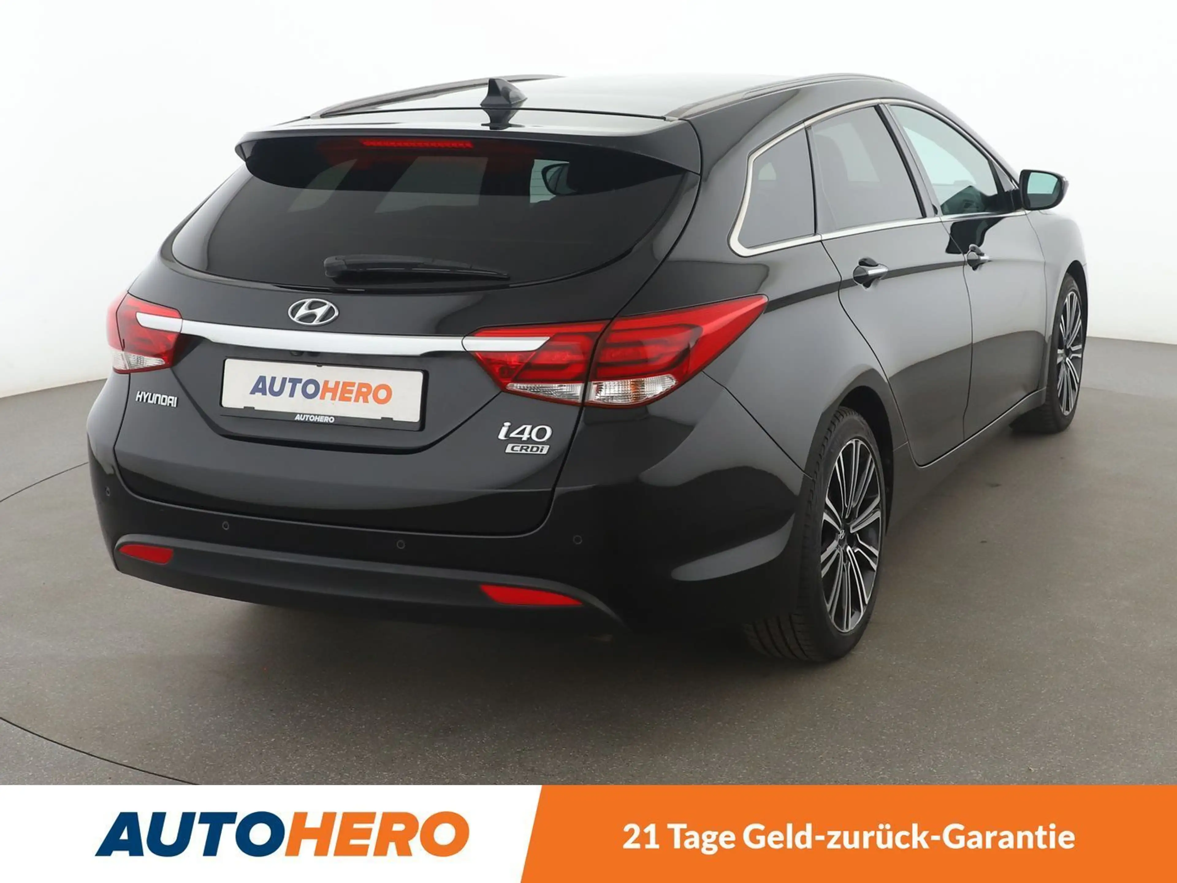 Hyundai i40 1.7 CRDi Premium Blue *NAVI*TEMPO*BI-XENON*CAM*PDC — photo 6