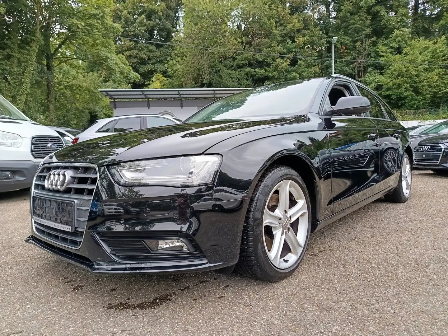 Audi A4 Avant Ambition Schwarz - 1