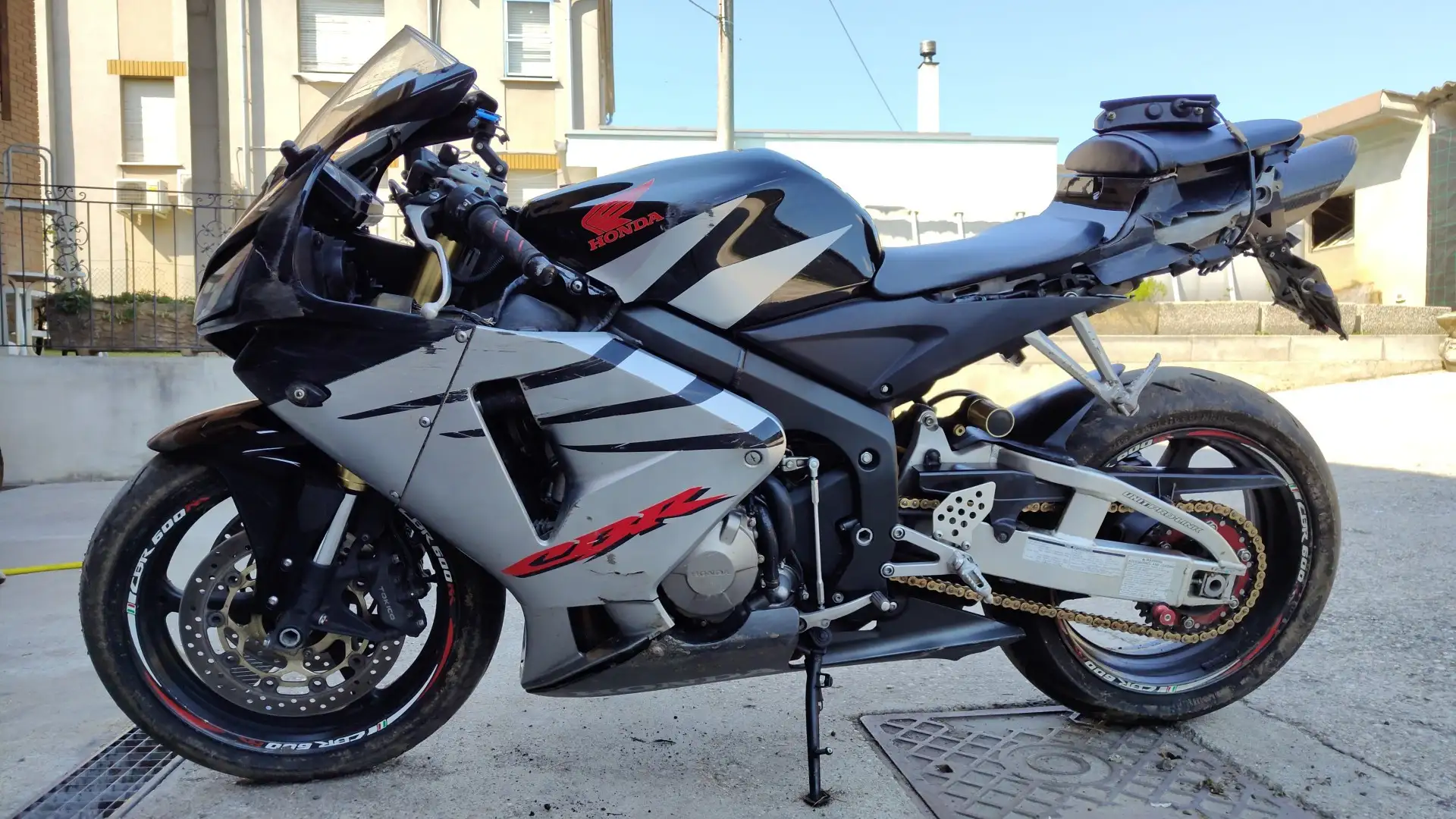 Honda CBR 600 rr Noir - 1
