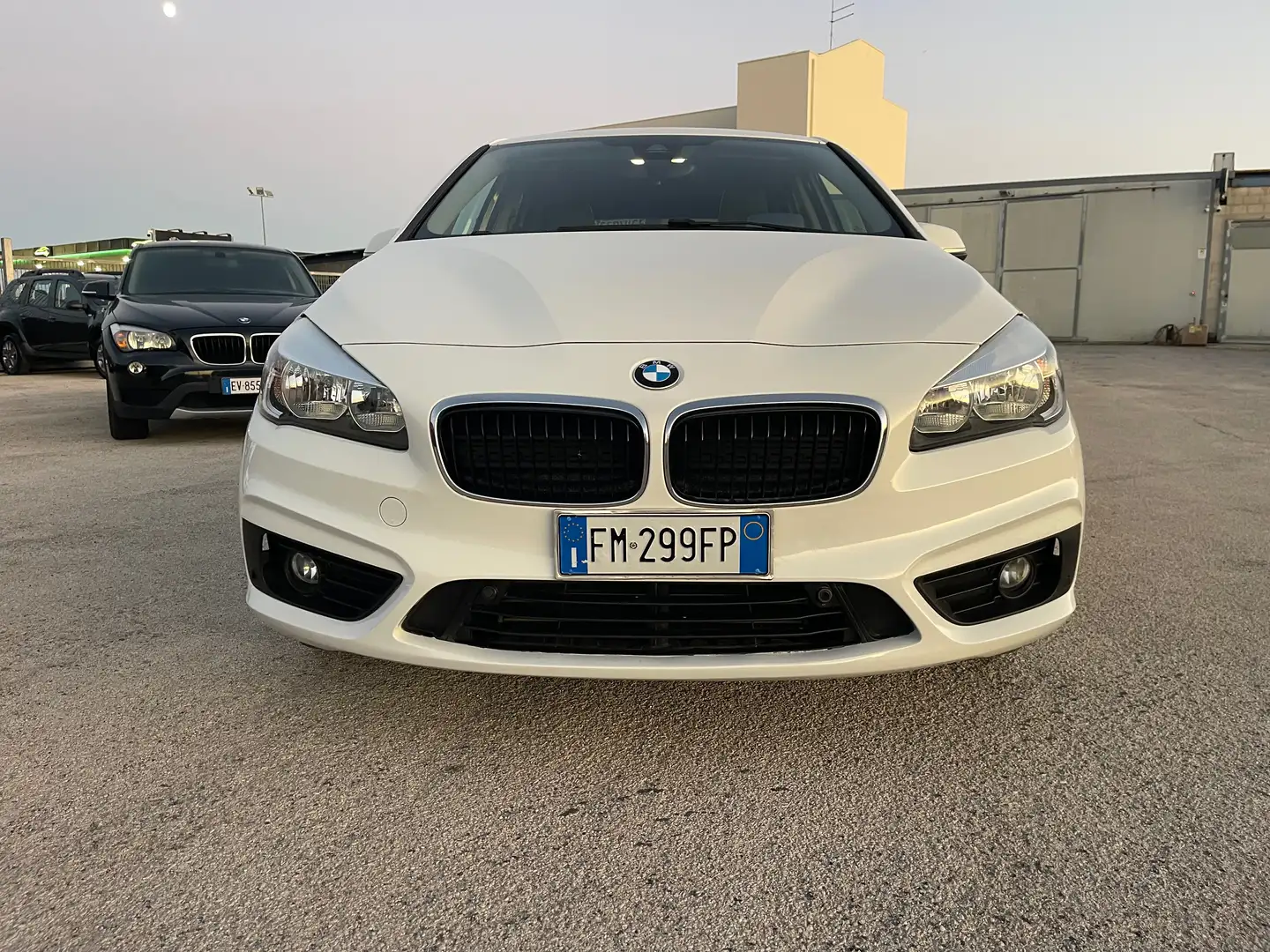 BMW 216 Serie 2  Tourer Advantage my18 FULLL Wit - 2