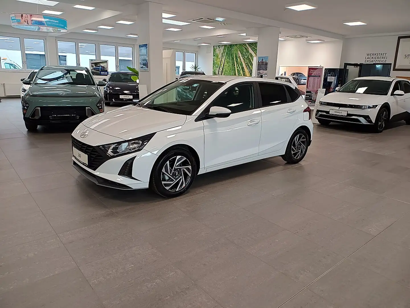 Hyundai i20 1,2 MPI Jubile *LED*Navi*Tempomat*Klima* Weiß - 2