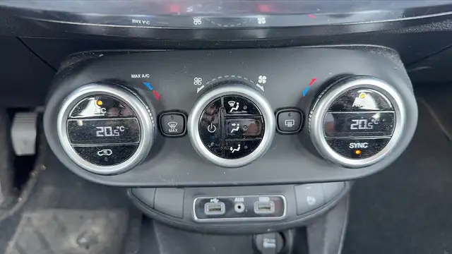 Fiat 500x view 13