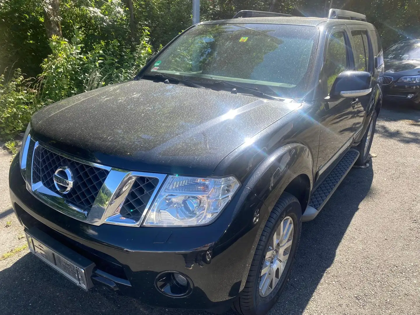 Nissan Pathfinder 3.0 dCi Aut. LE Schwarz - 1