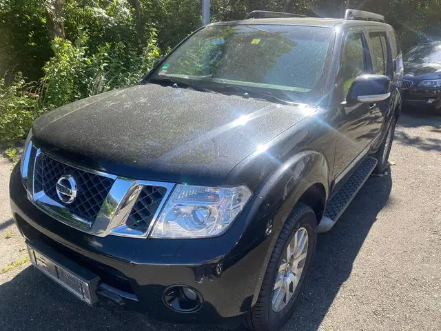 Nissan Pathfinder 3.0 dCi Aut. LE MOTORSCHADEN