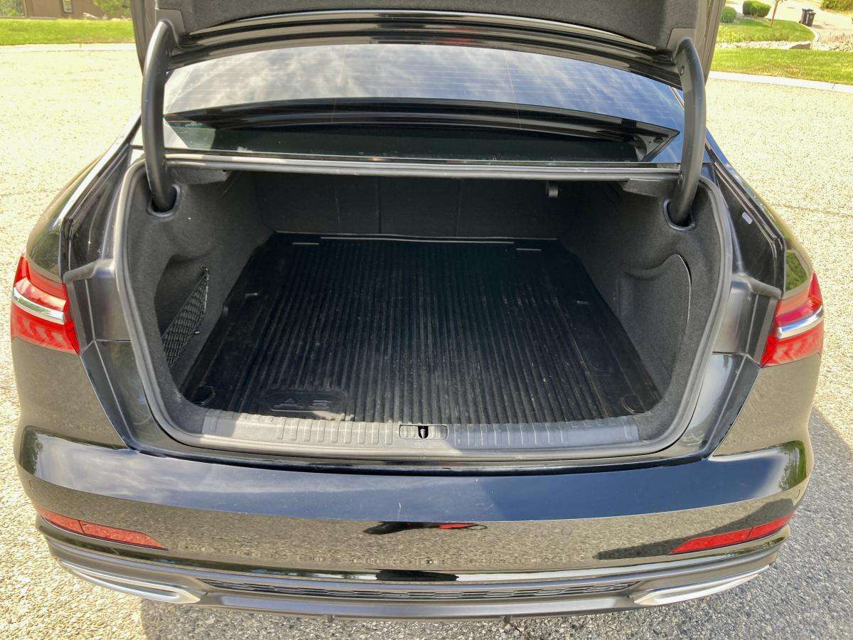 2019 Audi A6 Progressiv 55 TFSI quattro thumb 33