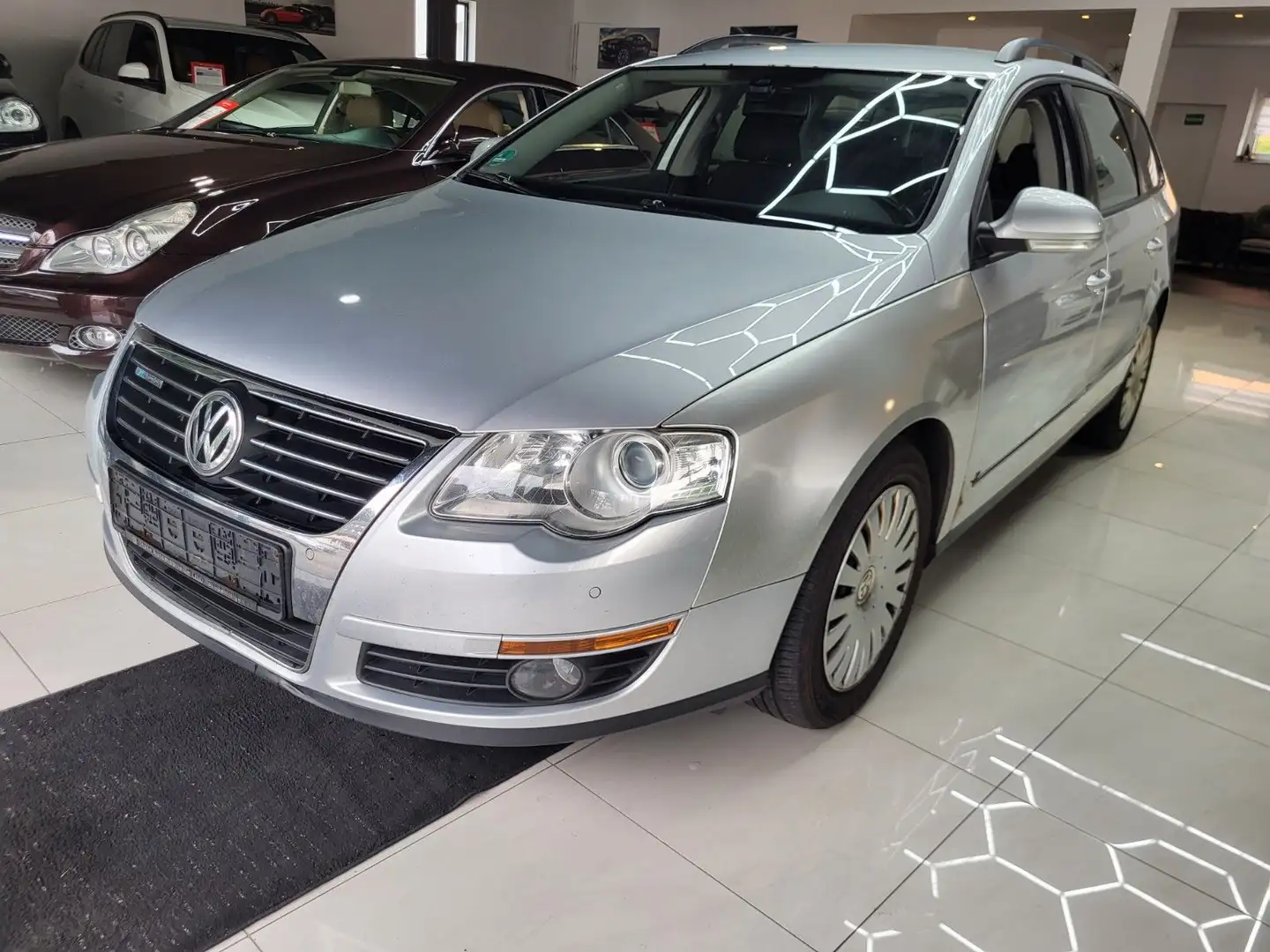 Volkswagen Passat Variant BlueMotion,Klima,2-Hand, Zilver - 1