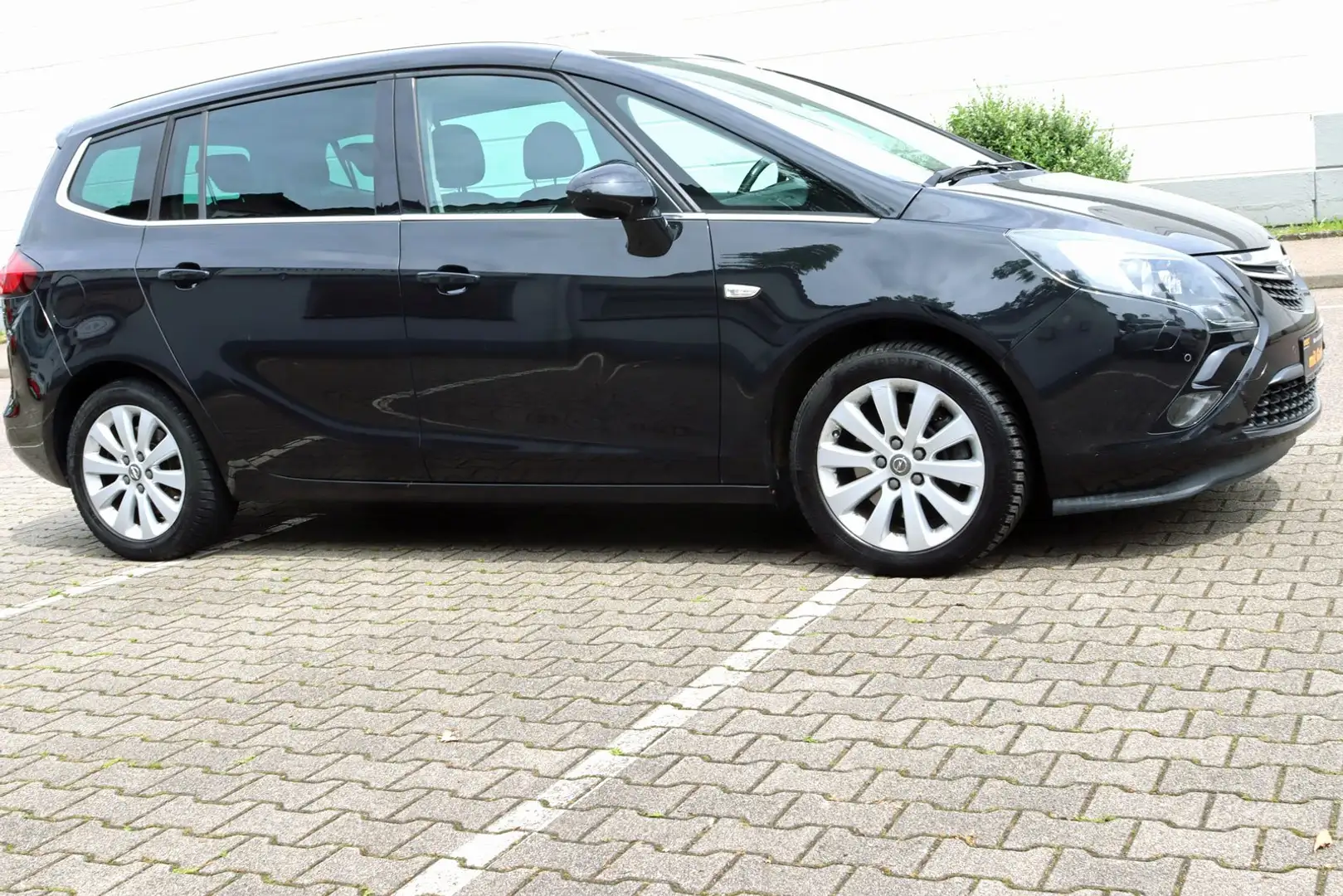Opel Zafira Zafira 2.0 CDTI INNOVATIONS-PAKET *2-HAND/7-Sitzer Schwarz - 2