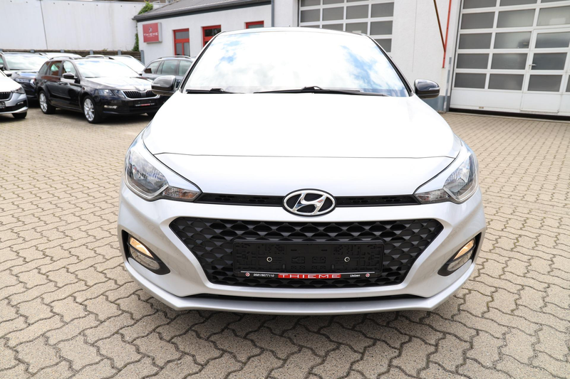 Hyundai i20 1.0l 101PS Automatik YES! Plus - NAVI/RFK/PDC/S... — photo 4