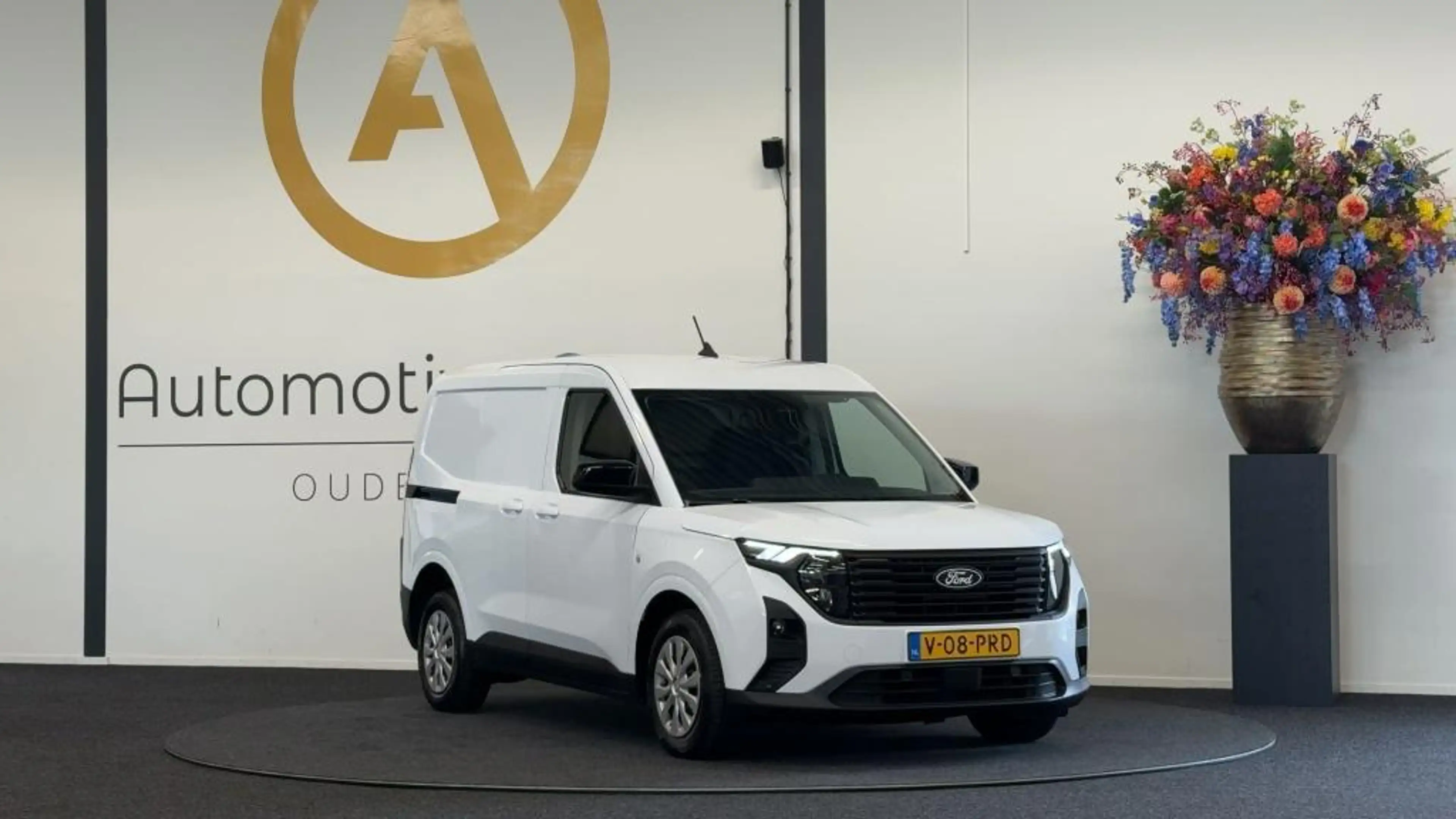 Ford Transit Courier 1.0 EcoBoost Trend | CAMERA | CARPLAY | WINTER-PAK — photo 11