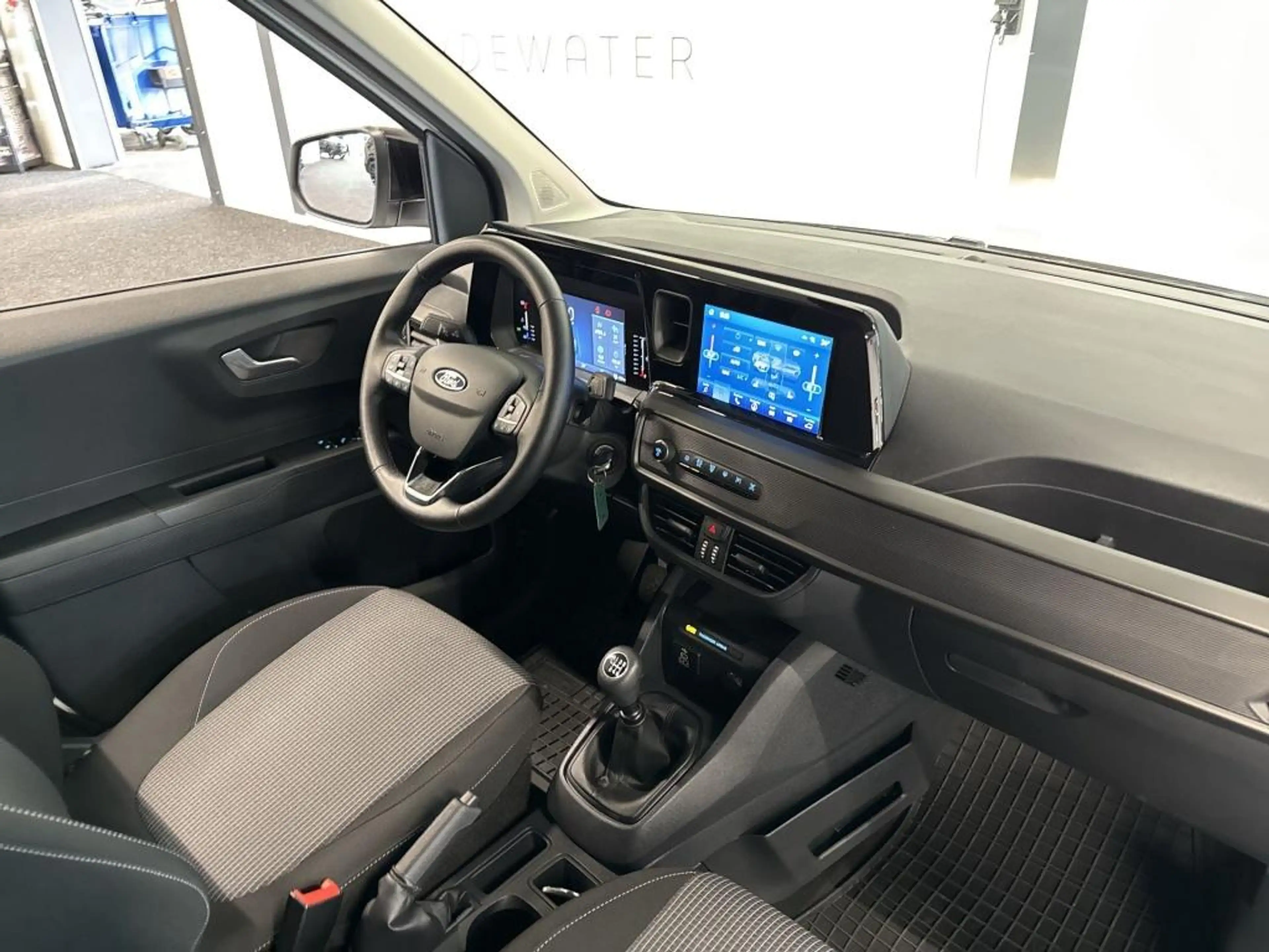 Ford Transit Courier 1.0 EcoBoost Trend | CAMERA | CARPLAY | WINTER-PAK — photo 3