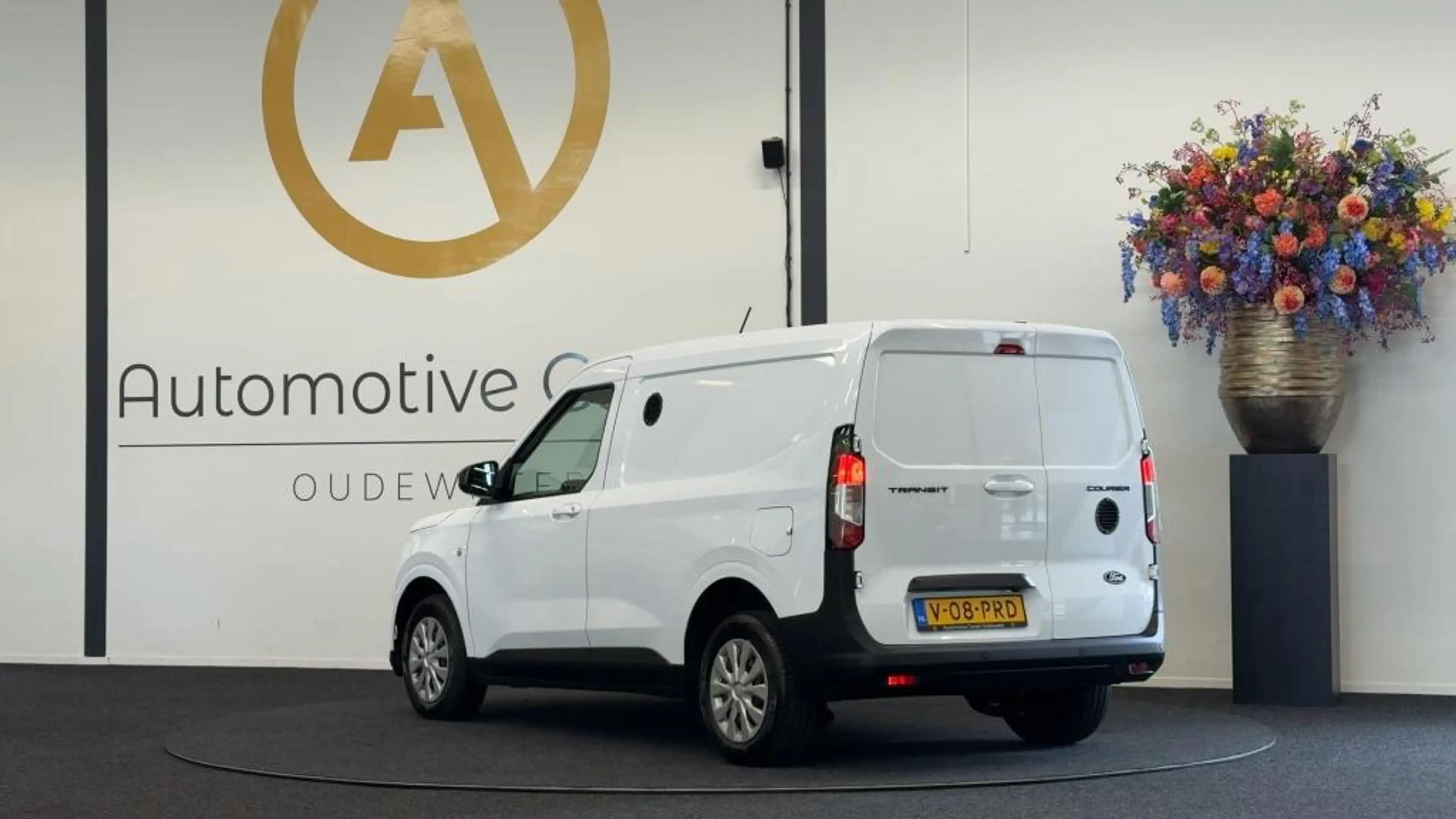 Ford Transit Courier 1.0 EcoBoost Trend | CAMERA | CARPLAY | WINTER-PAK — photo 15