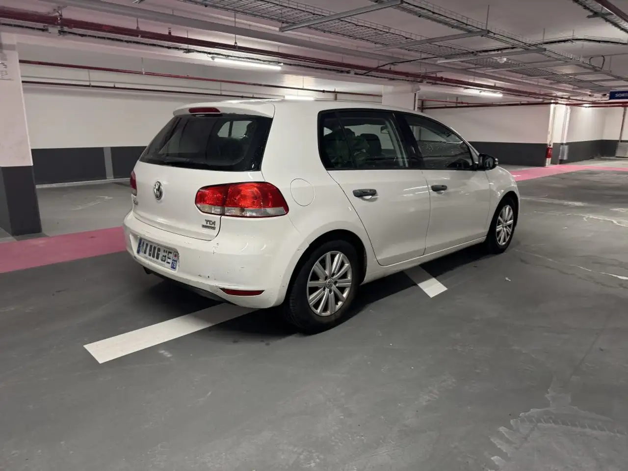 Volkswagen Golf Standard Model — photo 4