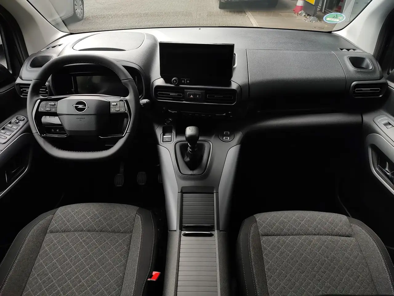 Opel Combo Life 1,5 Combo Life NAVI R-Kamera Allwetterreifen 9