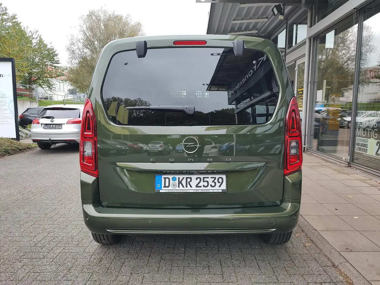 Opel Combo Life 1,5 Combo Life NAVI R-Kamera Allwetterreifen 5