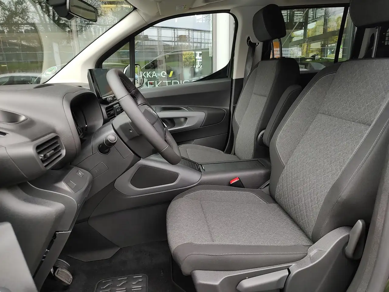 Opel Combo Life 1,5 Combo Life NAVI R-Kamera Allwetterreifen 11
