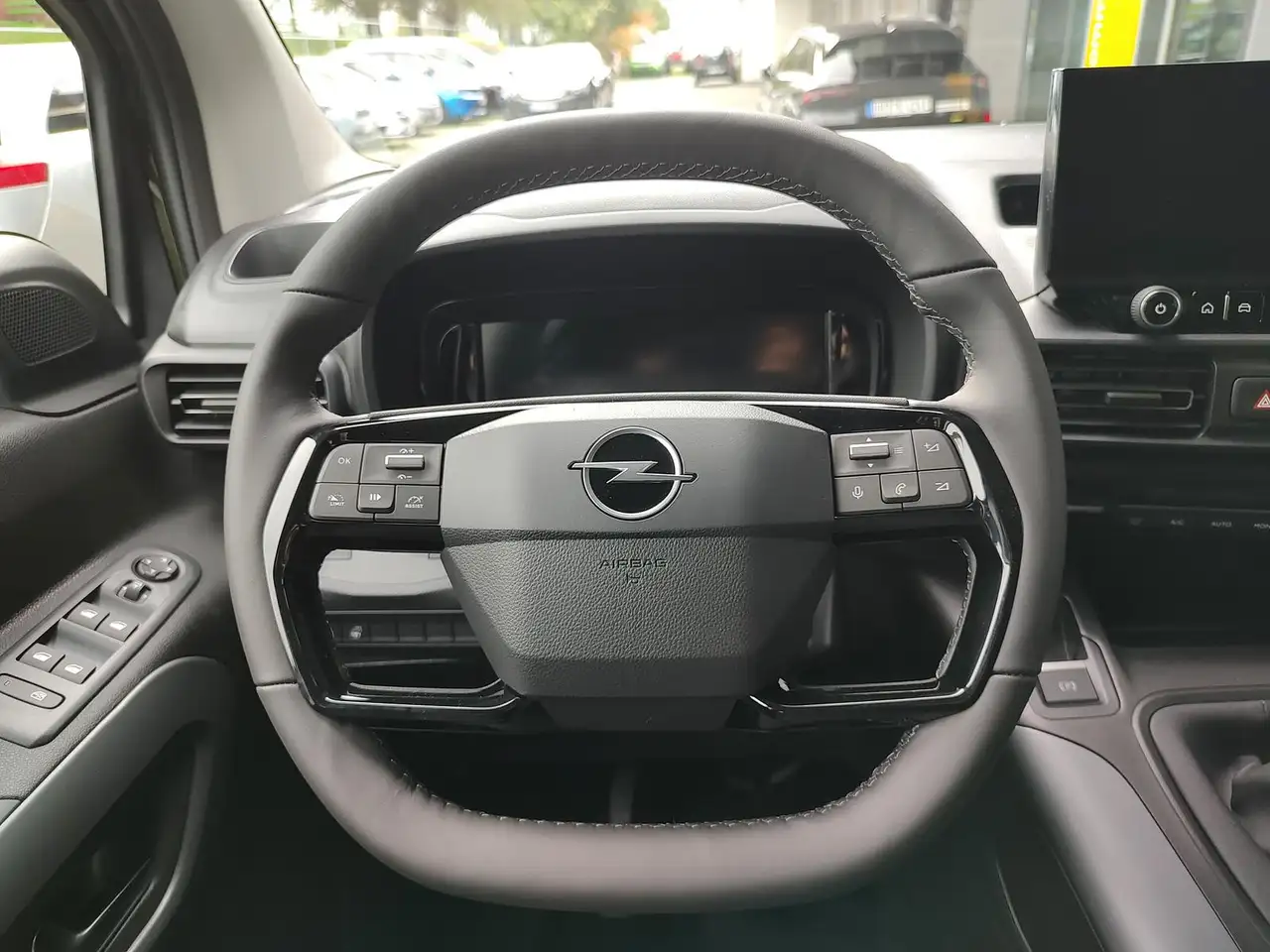 Opel Combo Life 1,5 Combo Life NAVI R-Kamera Allwetterreifen 10
