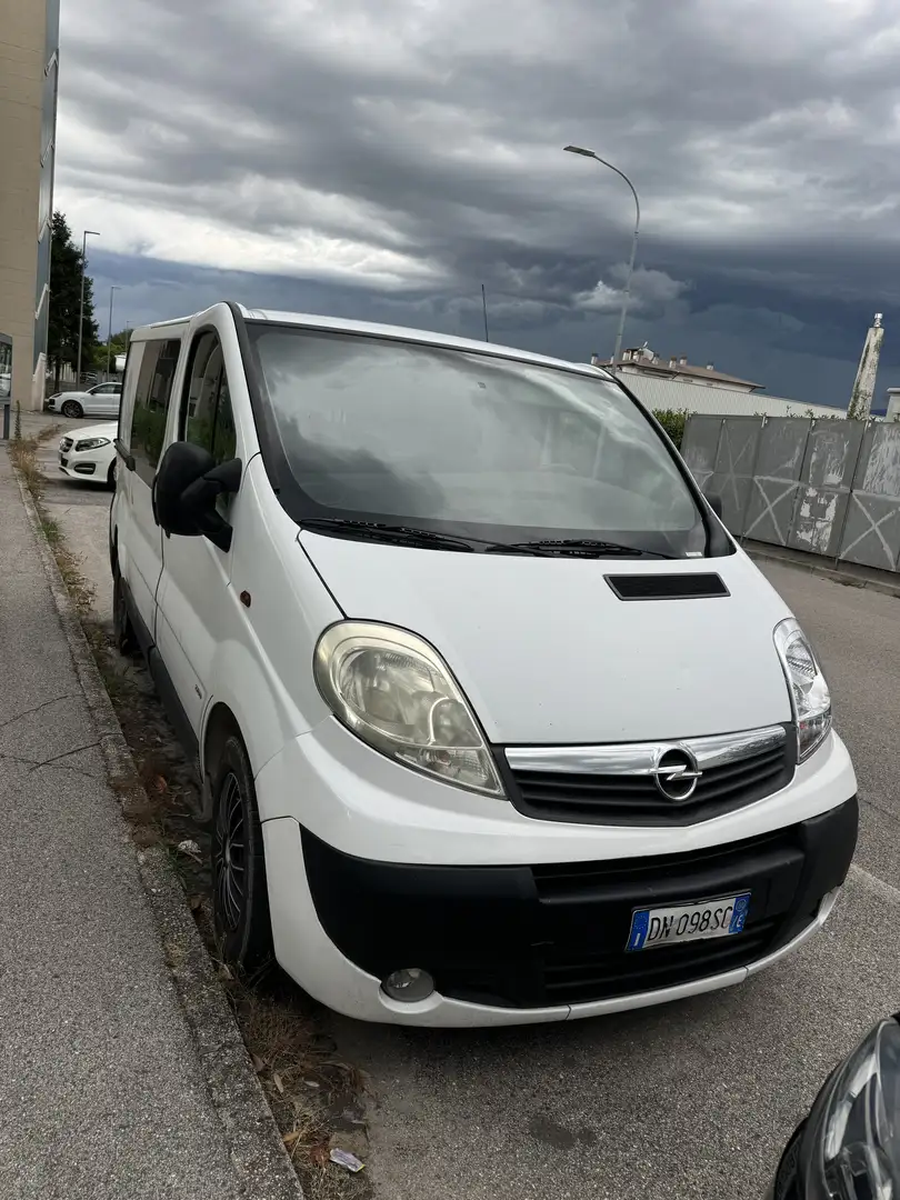 Opel Vivaro - 2