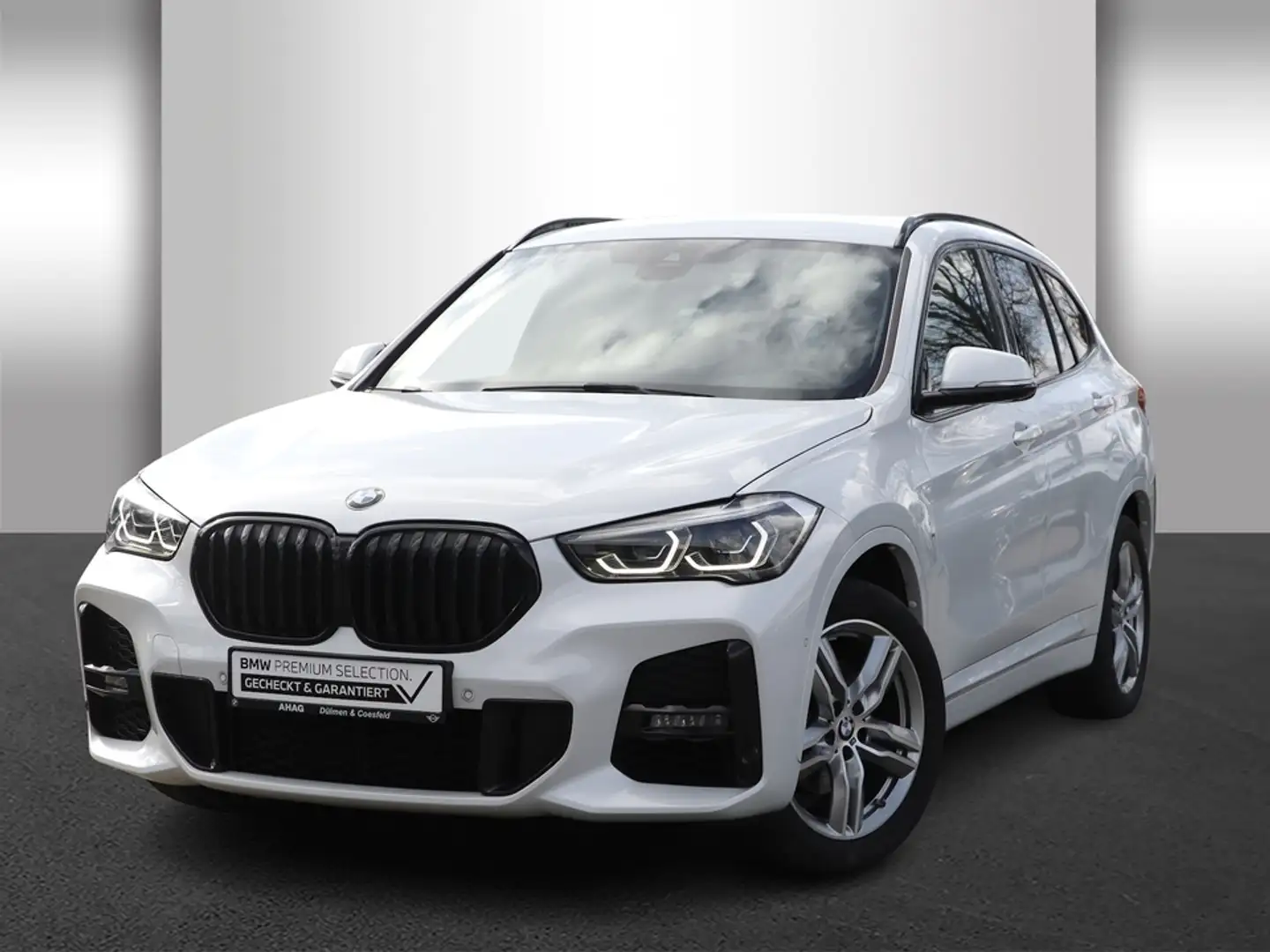 BMW X1 sDrive18i M Sport Klimaaut. Sportsitze AHK Wit - 2