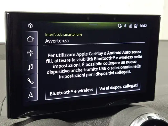 Audi Q2 view 12