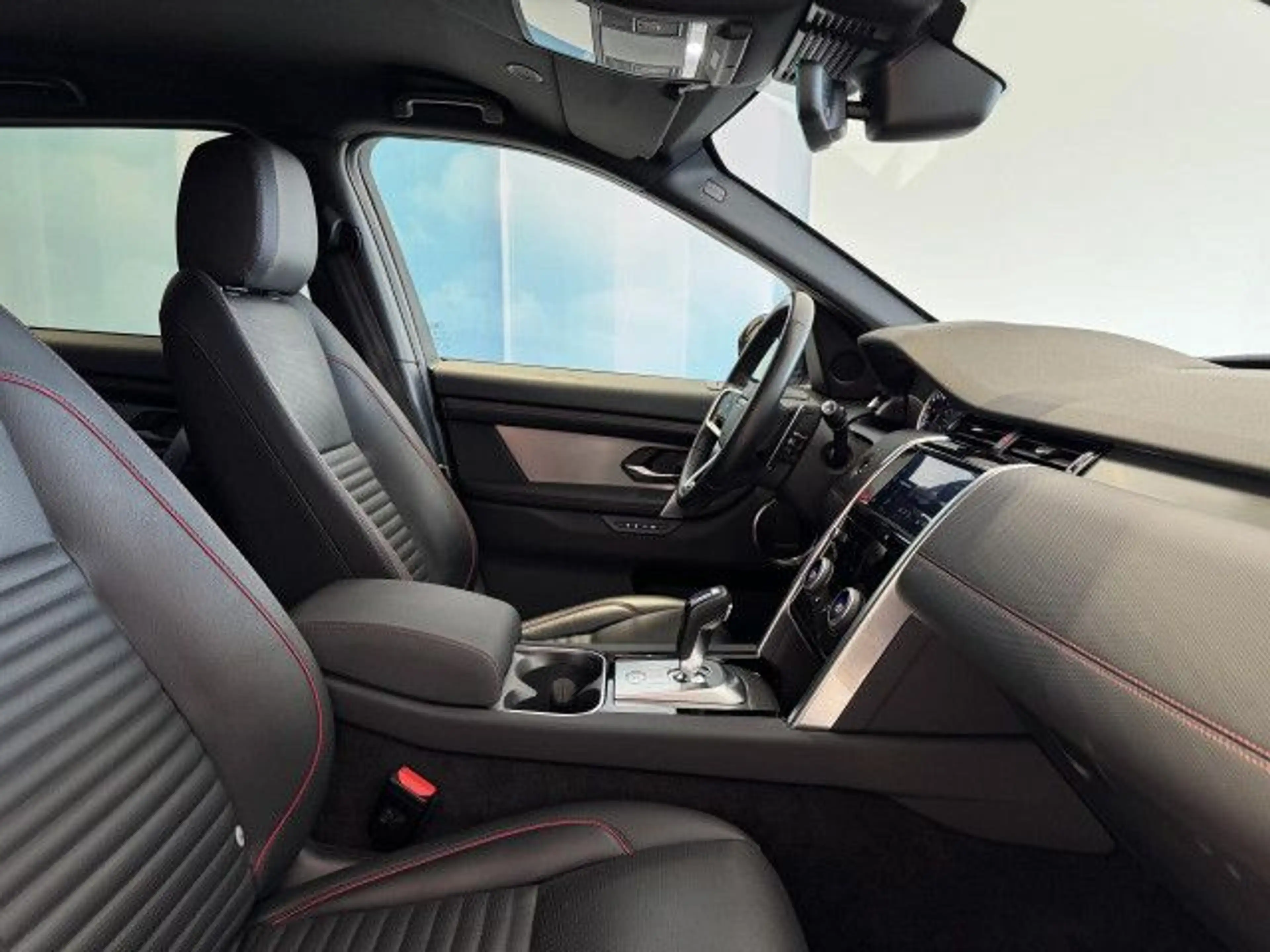 Land Rover Discovery Sport D200 R-Dyn SE Winter Paket AHK LED — photo 4