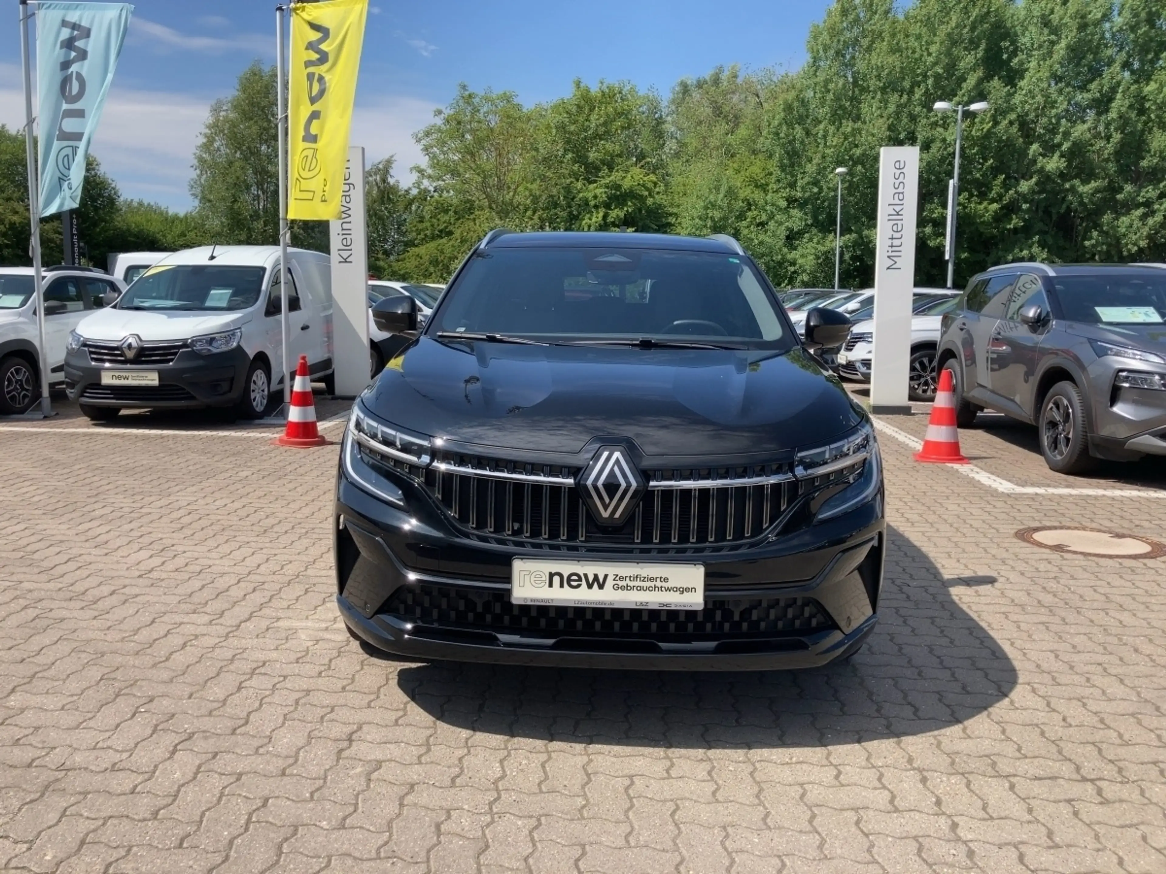 Renault Espace VI Techno 1.2 E-TECH Full Hybrid 200 7-Sz — photo 6