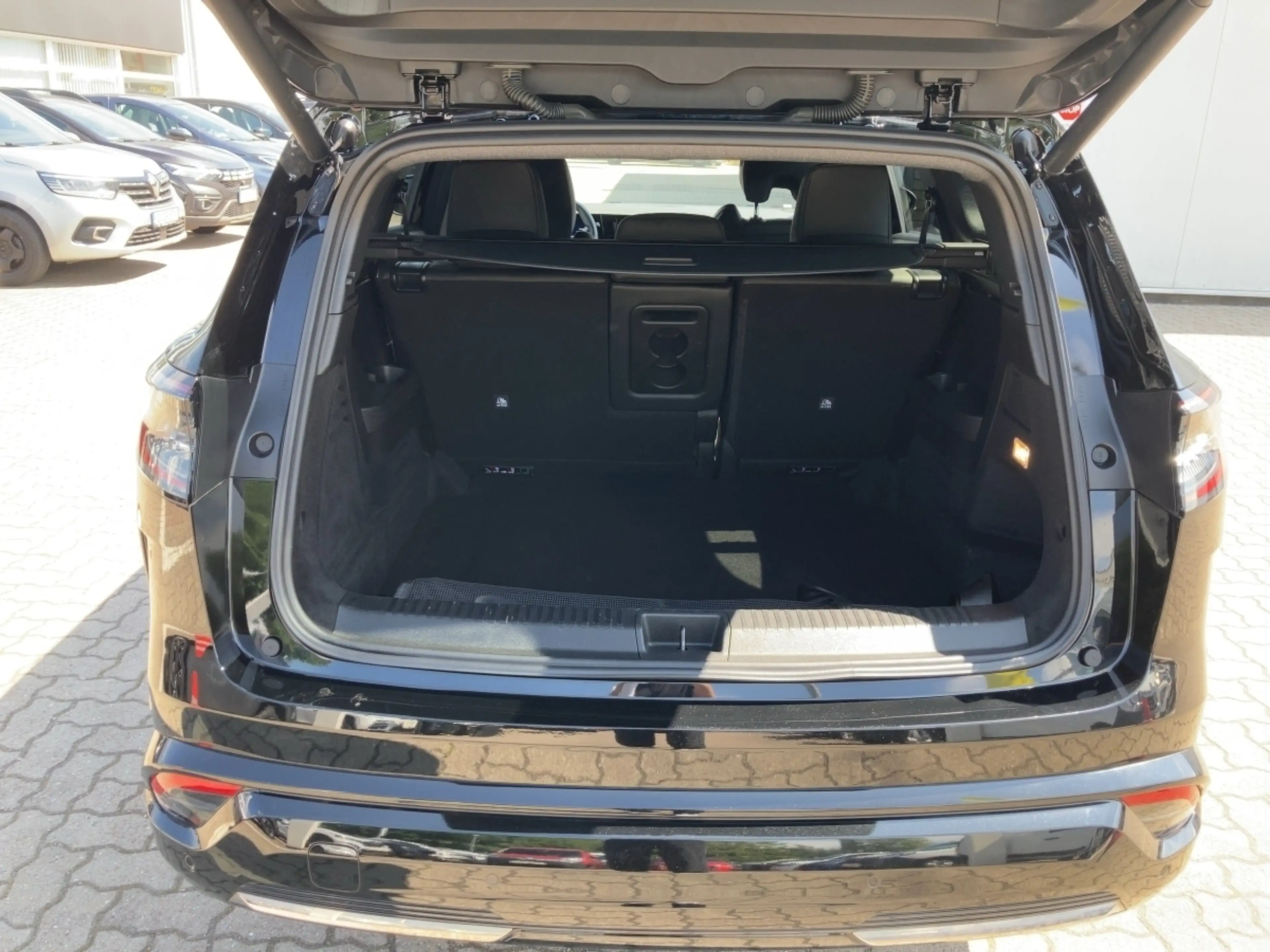 Renault Espace VI Techno 1.2 E-TECH Full Hybrid 200 7-Sz — photo 13