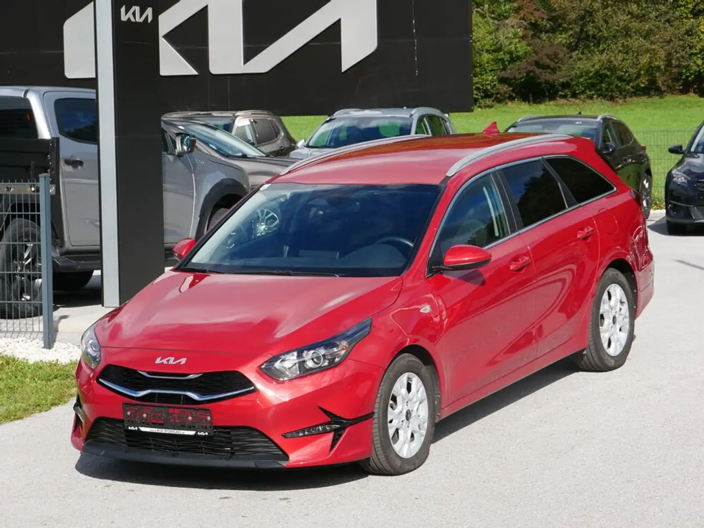 Kia Ceed SW / cee'd SW 1,0 T-GDI GPF ISG Silber Rot - 1