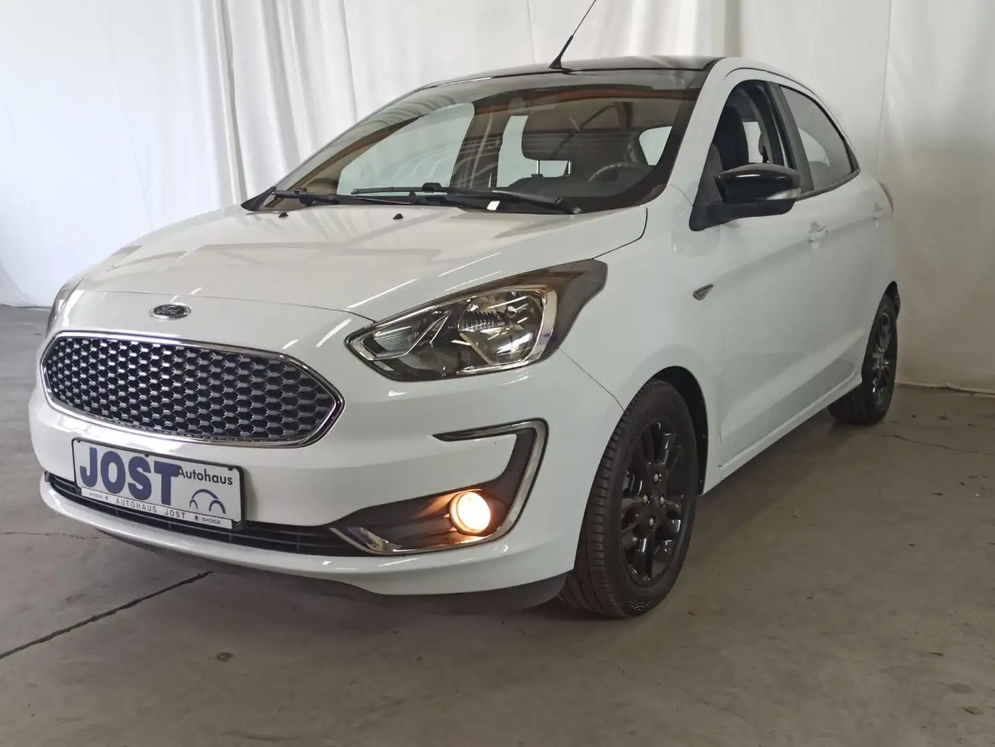 Ford Ka/Ka+ /KA+ 1.2 Black & White AHK SHZ Weiß - 1