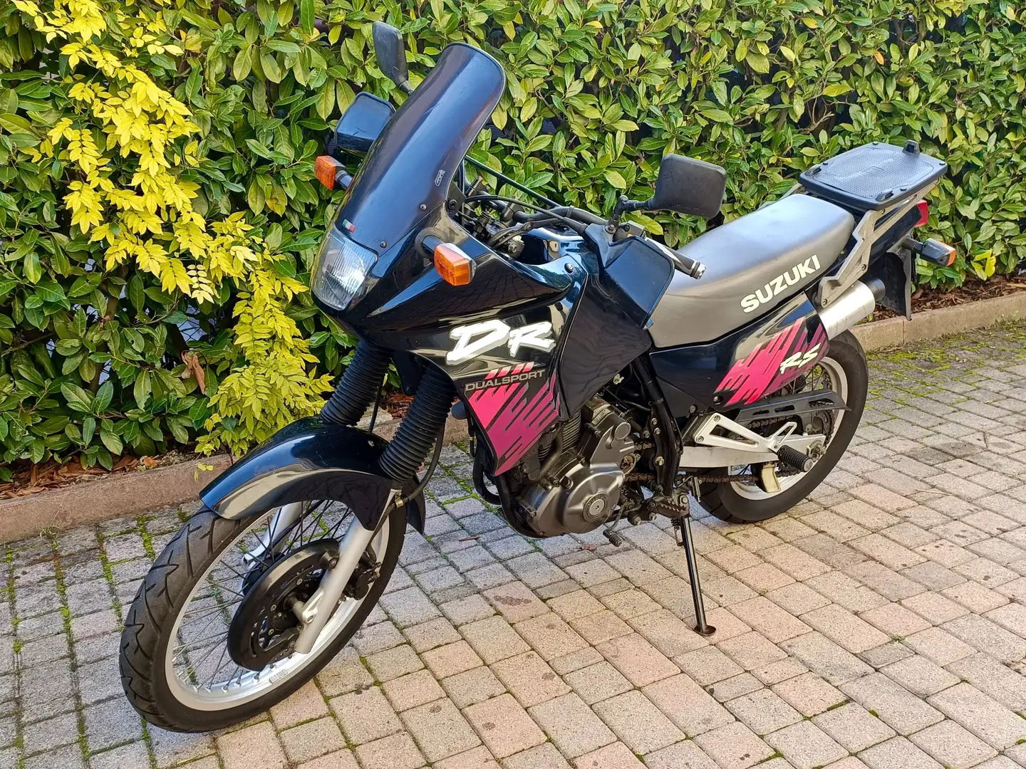 Suzuki DR 650 rs Zwart - 2