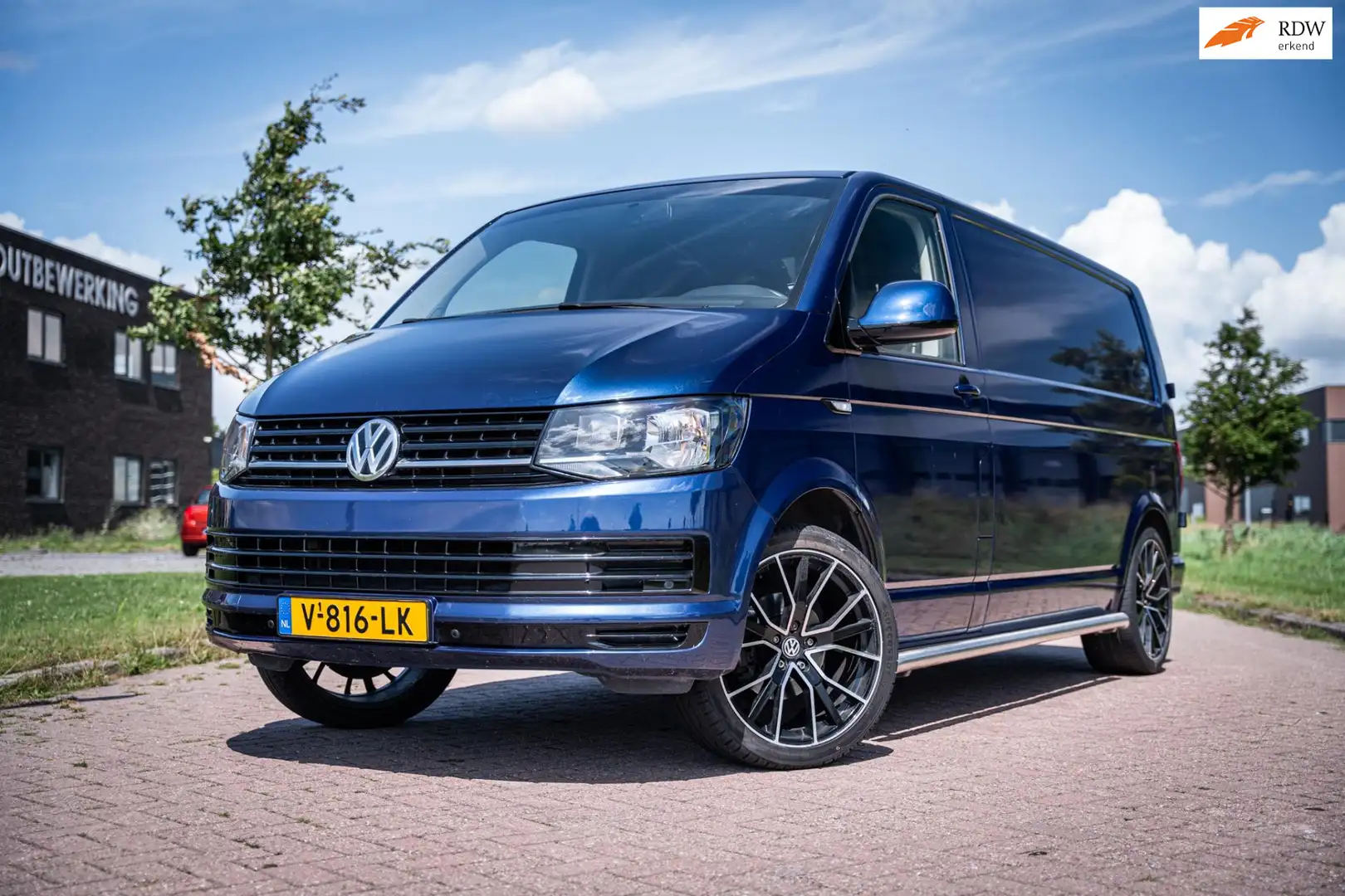 Volkswagen Transporter 2.0 TDI L2H1 Azul - 1