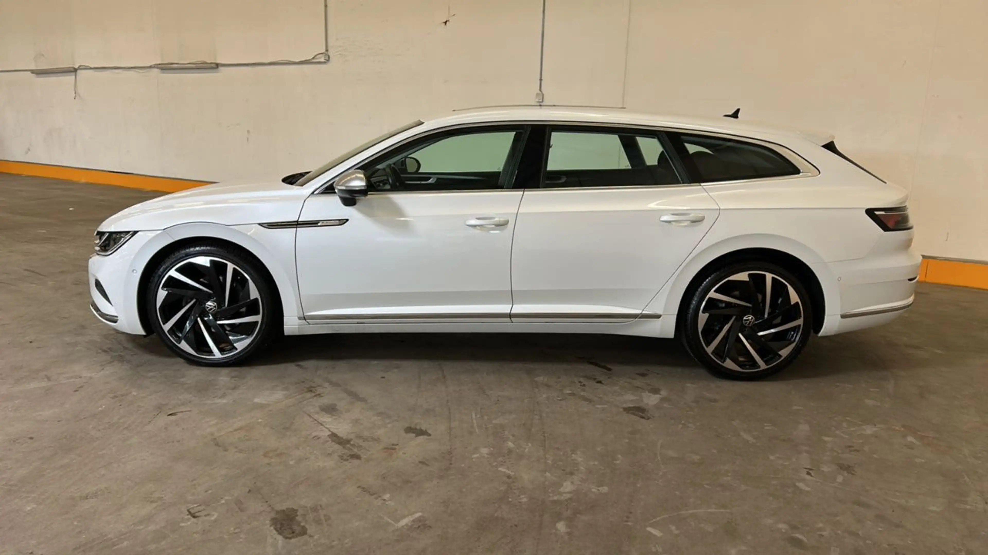 Volkswagen Arteon 2.0 TDI Elegance Martix*Leder*SKY*AHK*Harman Kard — photo 3