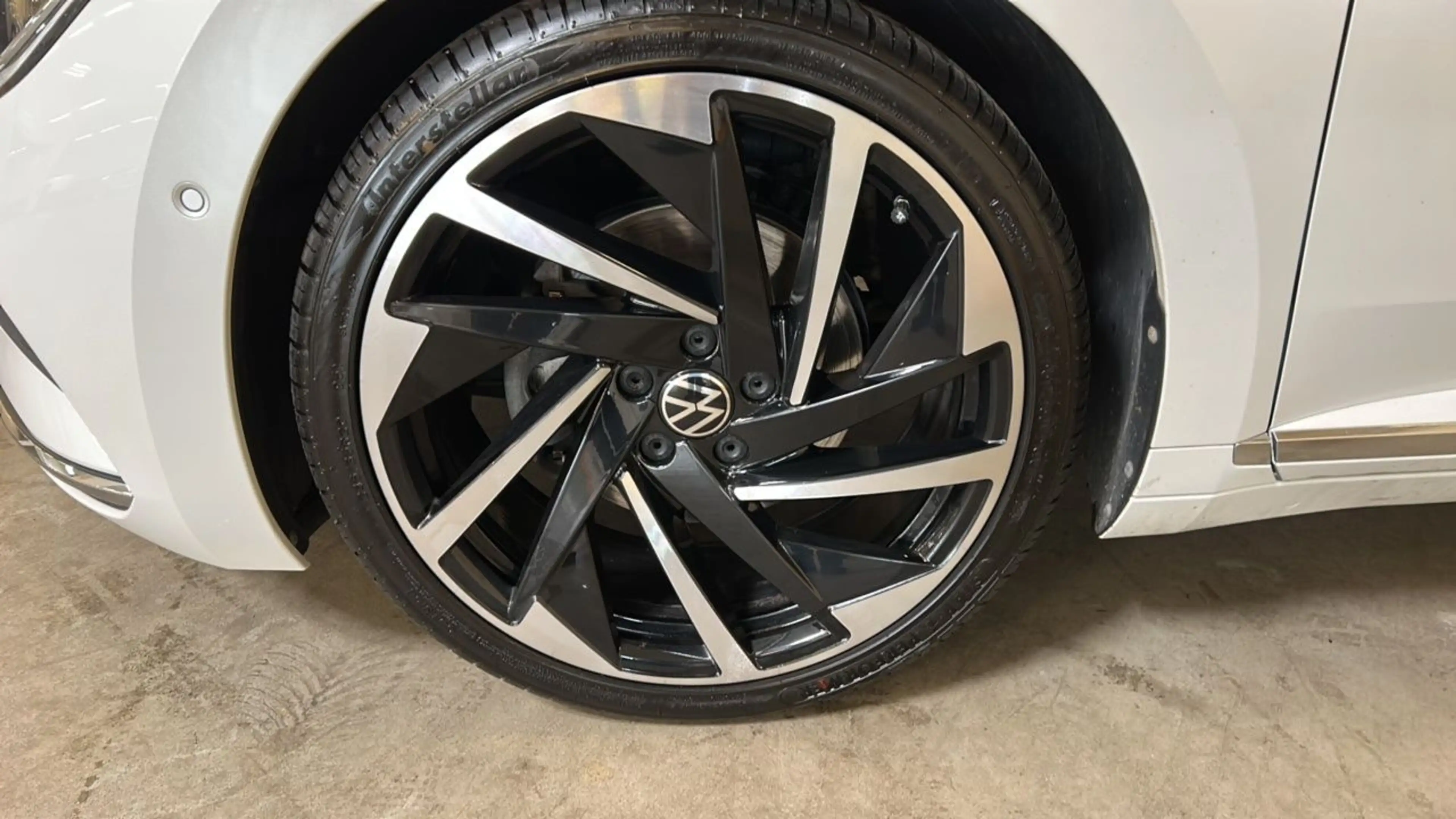 Volkswagen Arteon 2.0 TDI Elegance Martix*Leder*SKY*AHK*Harman Kard — photo 6