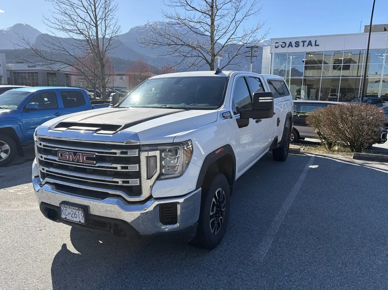 GMC Sierra 3500HD снимка GMC Sierra 3500HD