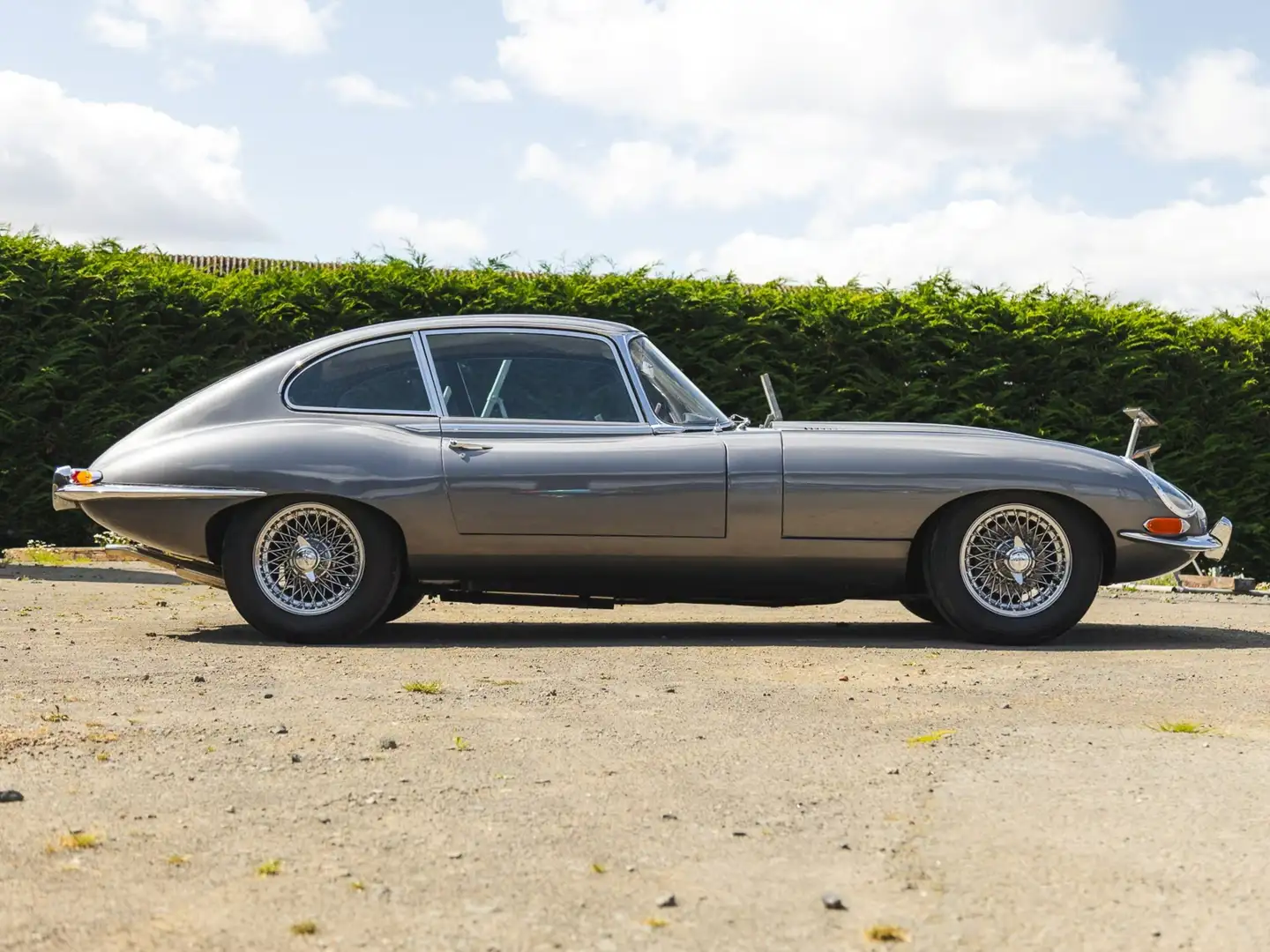 Jaguar E-Type 4.2 Série 1 Gris - 2