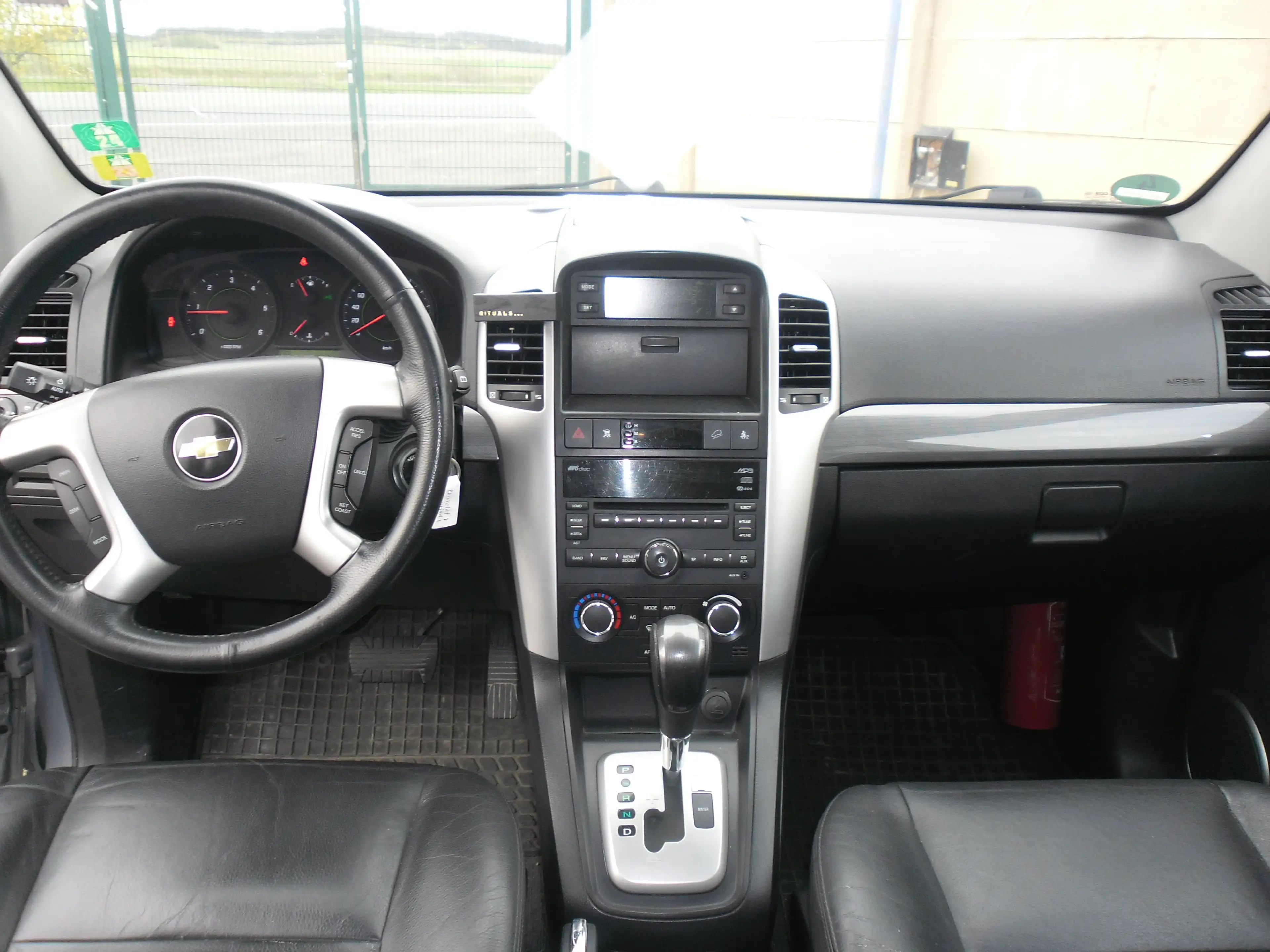 Chevrolet Captiva Captiva 2.0 4WD 7 Sitzer Automatik LT Exclusive — photo 6