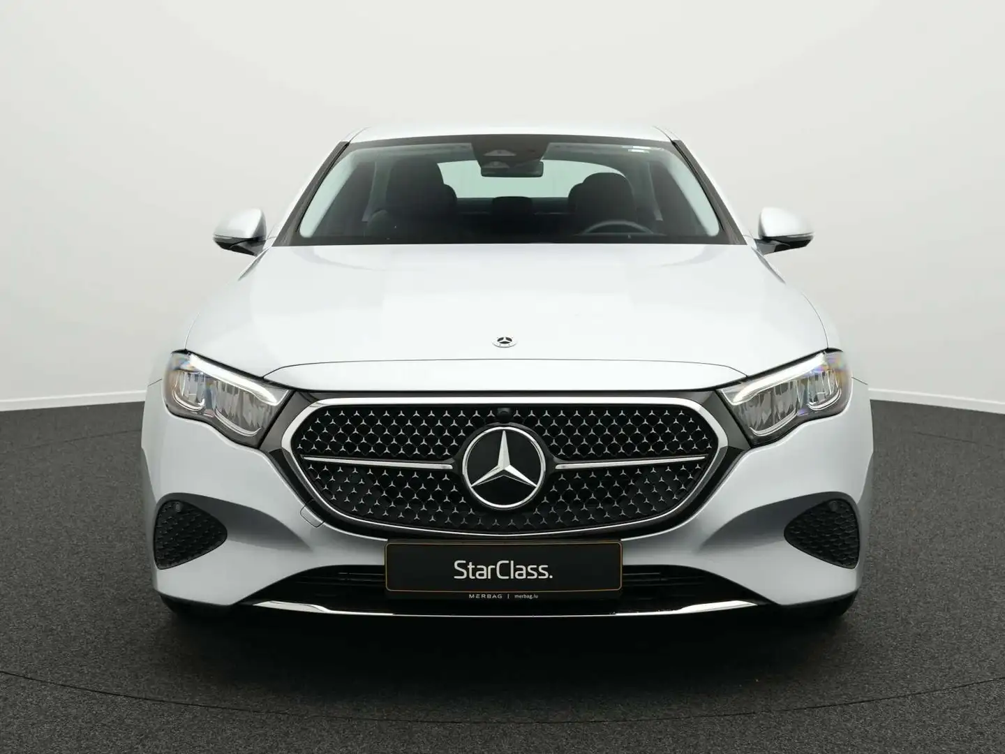 Mercedes-Benz E 220 E 220 d Avantgarde LED+Distr+Kamera+Ambi Navi Argent - 2