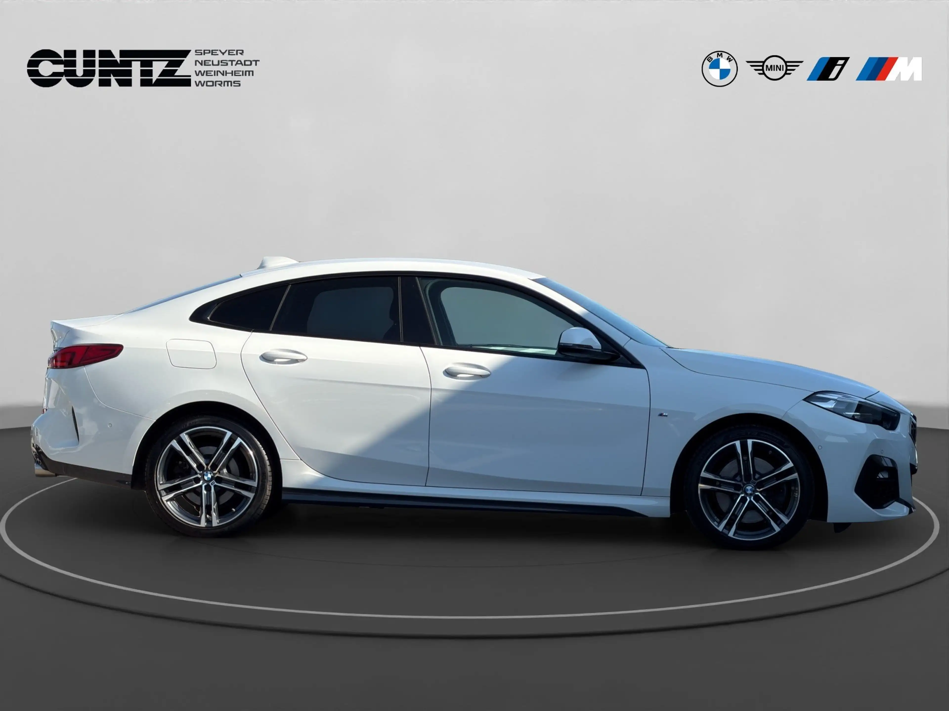 BMW 220 d xDrive Gran Coupé M Sport adaptiverLED ParkingAs — photo 4